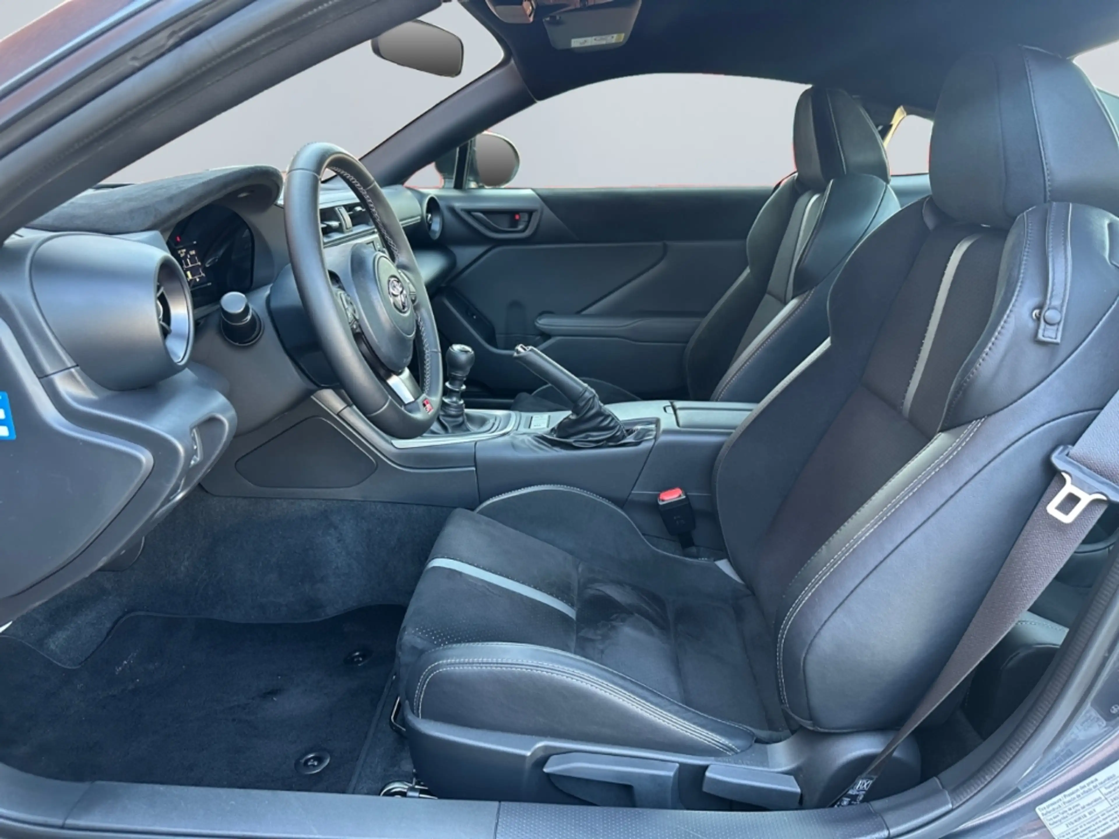 Toyota GR86 Basis *LED*R-Kamera*Tempo*SHZ*Klima*Totwinkel* — photo 9