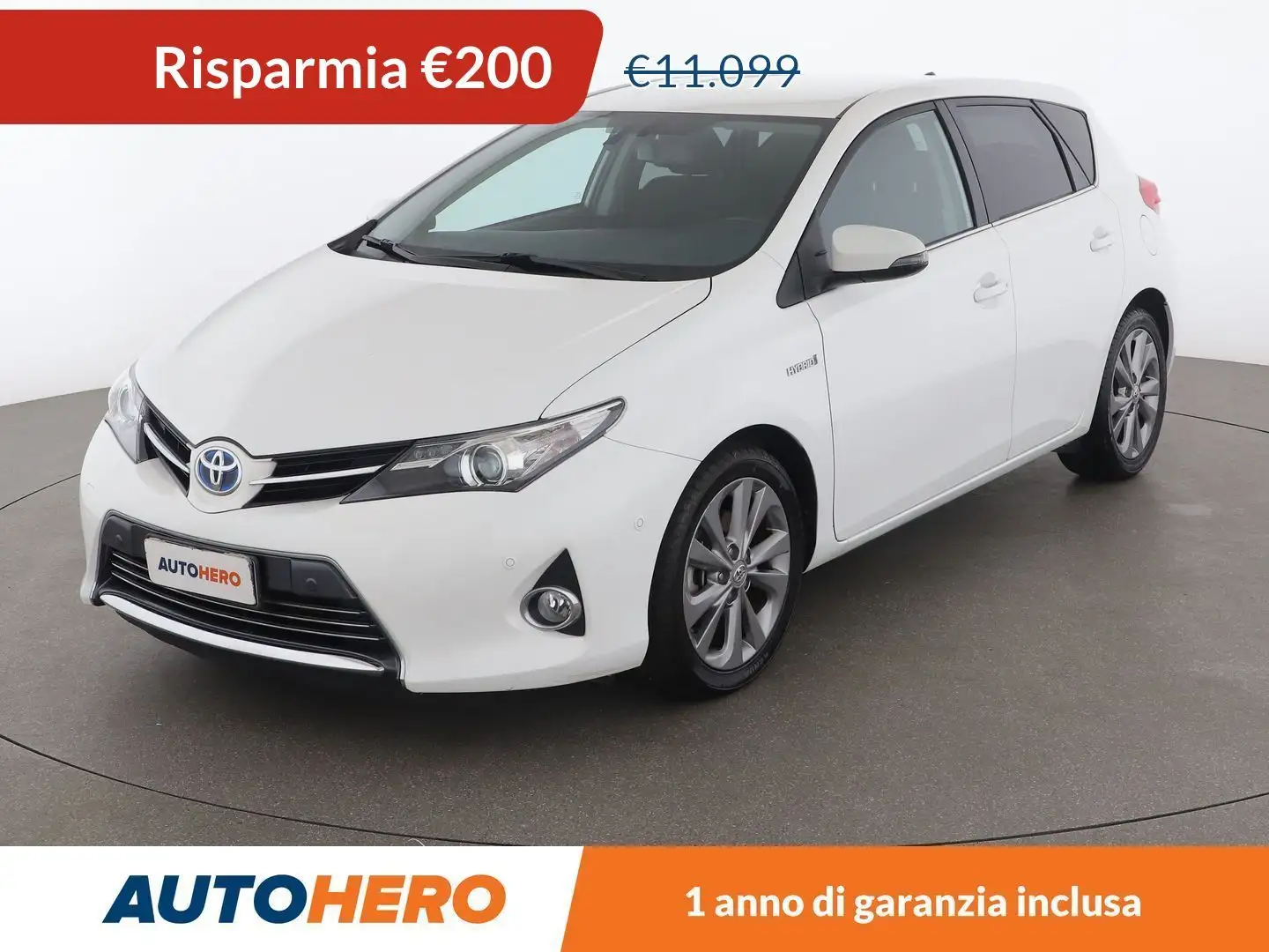 Toyota Auris 1.8 Hybrid Lounge FHEV Bianco - 1