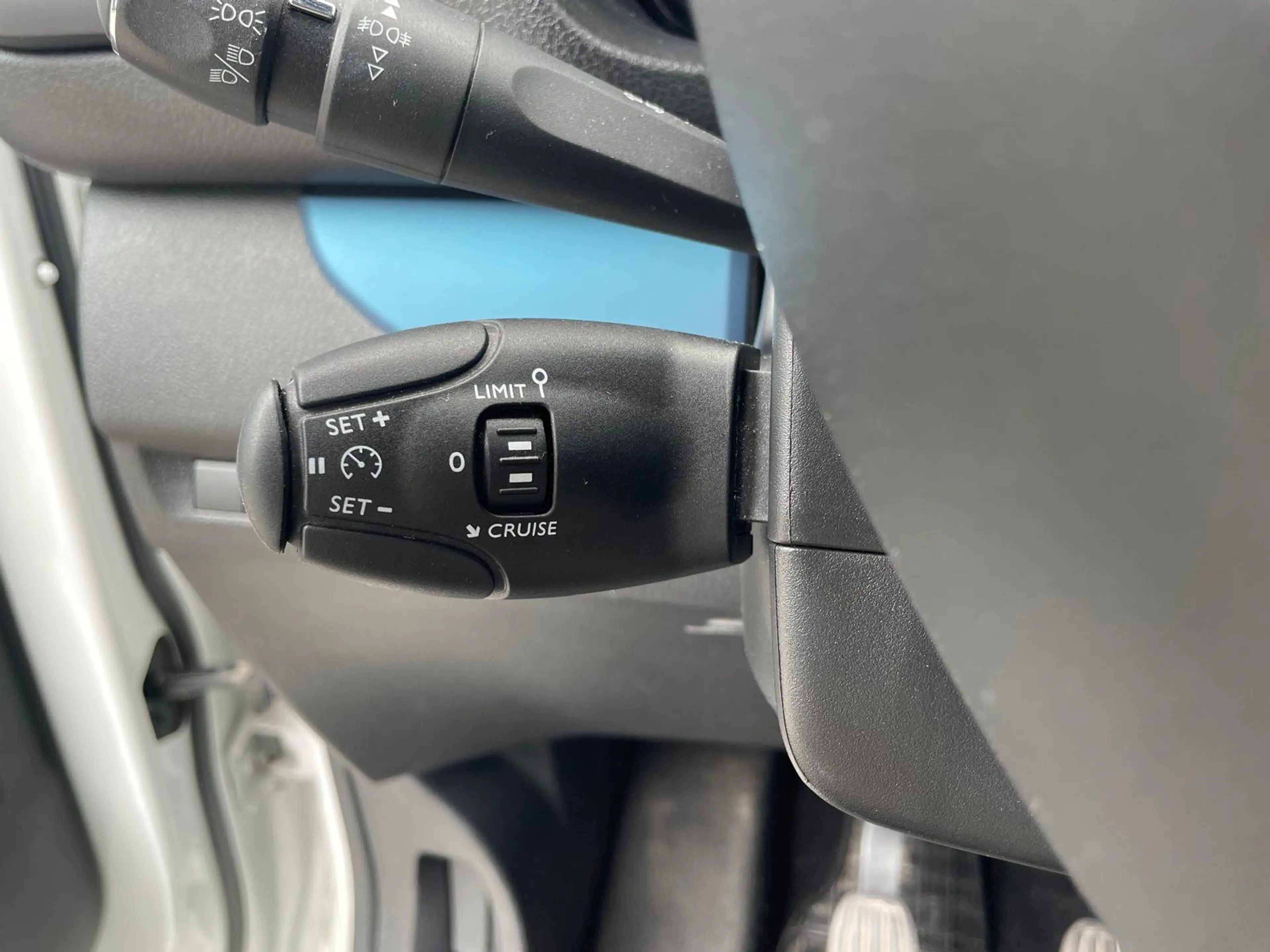 Peugeot Traveller Active L2 BlueHDI 120 S — photo 15