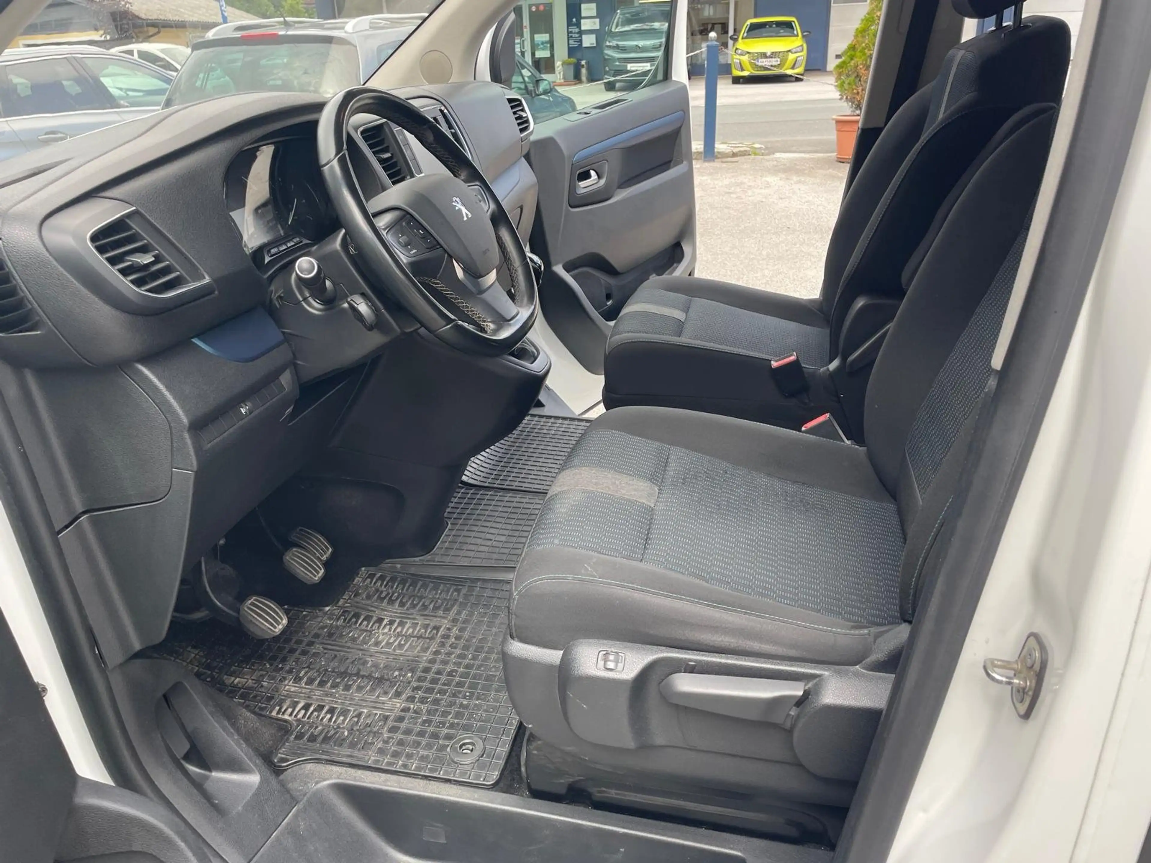 Peugeot Traveller Active L2 BlueHDI 120 S — photo 5