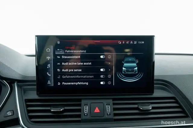 Audi Q5 view 15