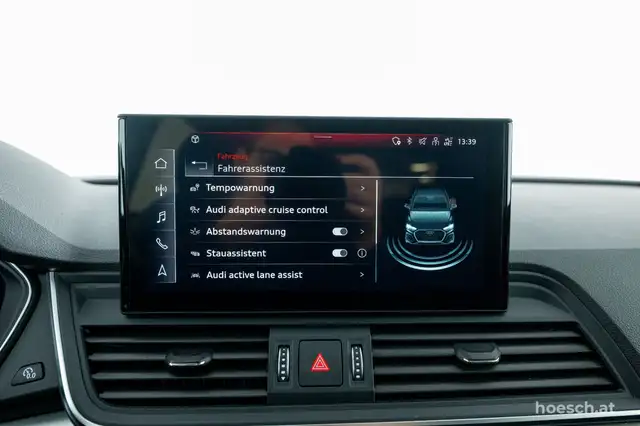 Audi Q5 view 14