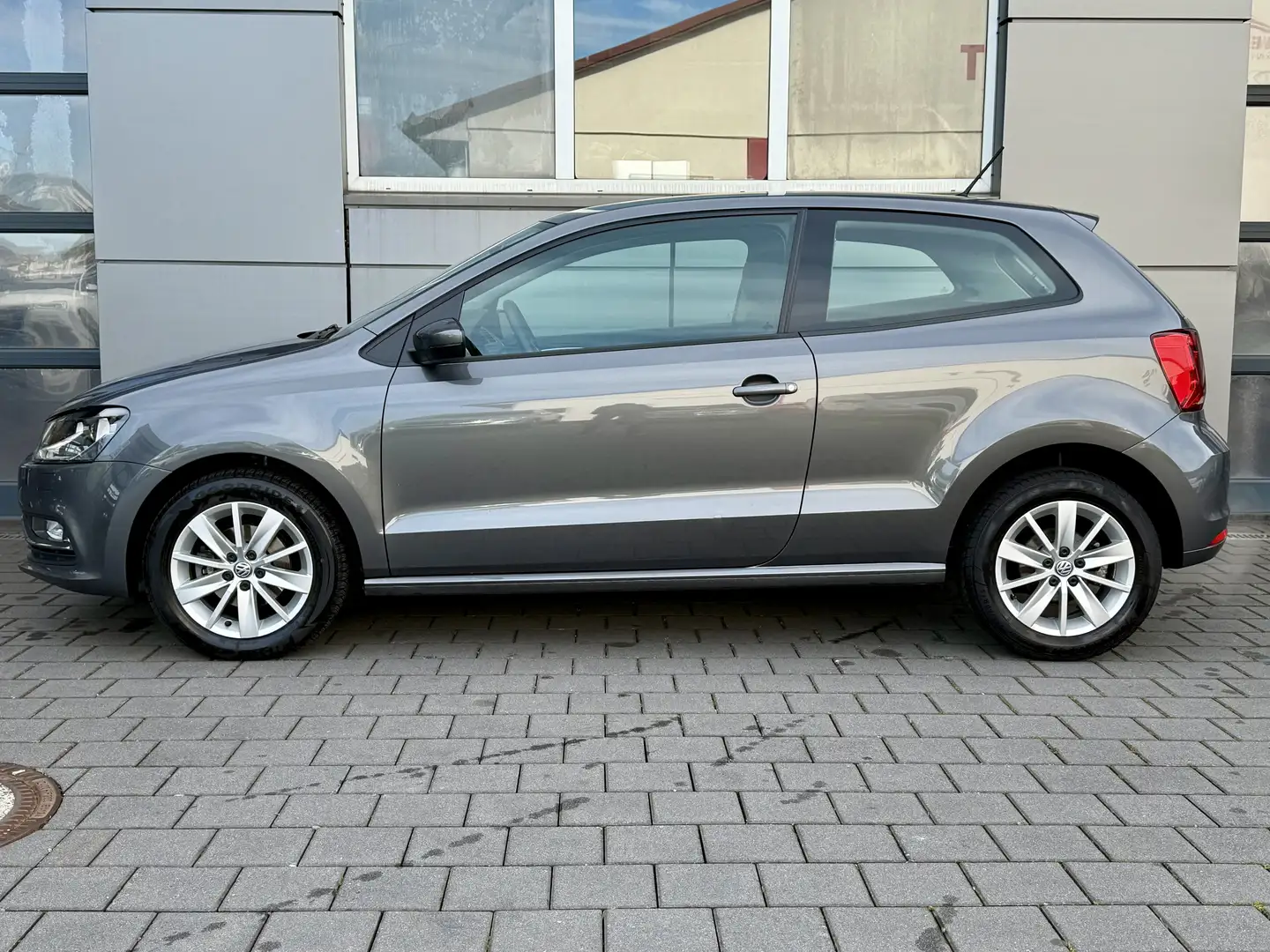 Volkswagen Polo 1.2 TSI BlueMotion Comfortline Touch/PDC/Sitzhzg. Grau - 2