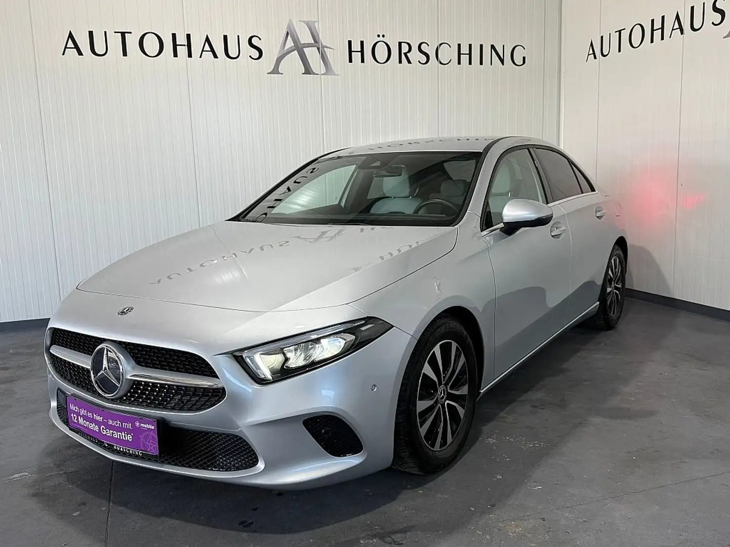 Mercedes-Benz A 180 d Limousine Aut. Silber - 2