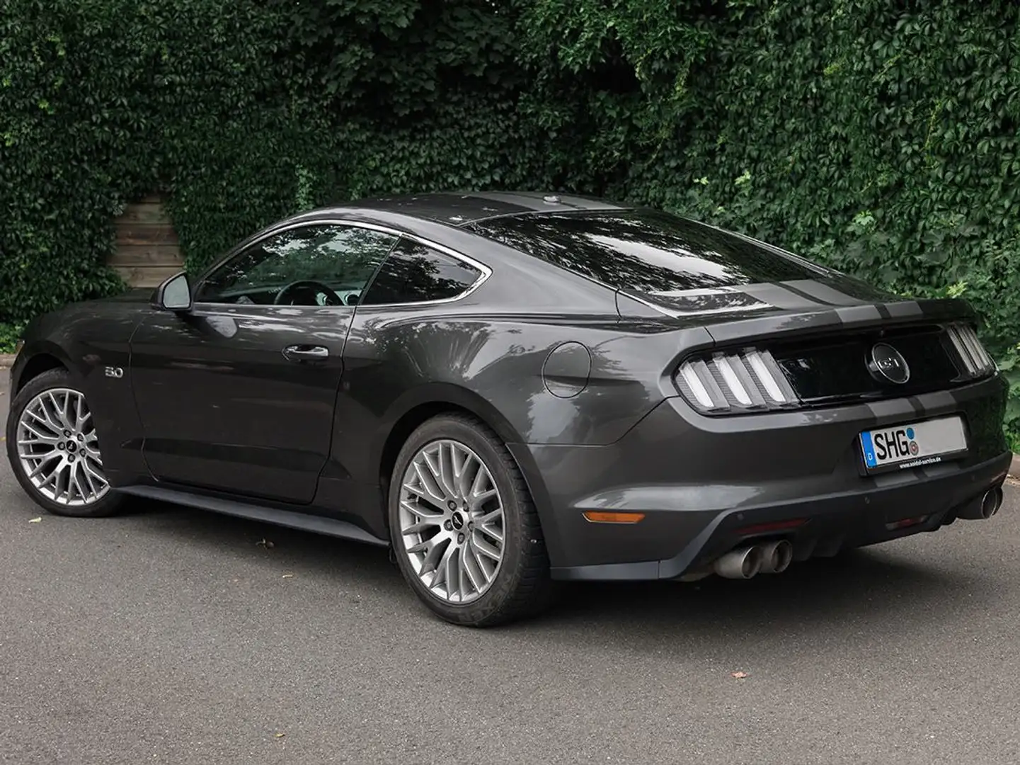 Ford Mustang Mustang 5.0 Ti-VCT V8 Aut. GT Grau - 2