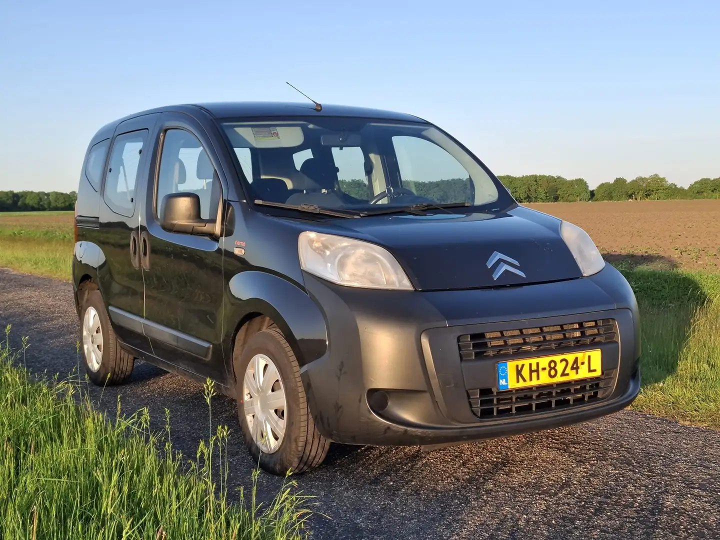 Citroen Nemo Nemo 1.4i Multispace Чёрный - 1