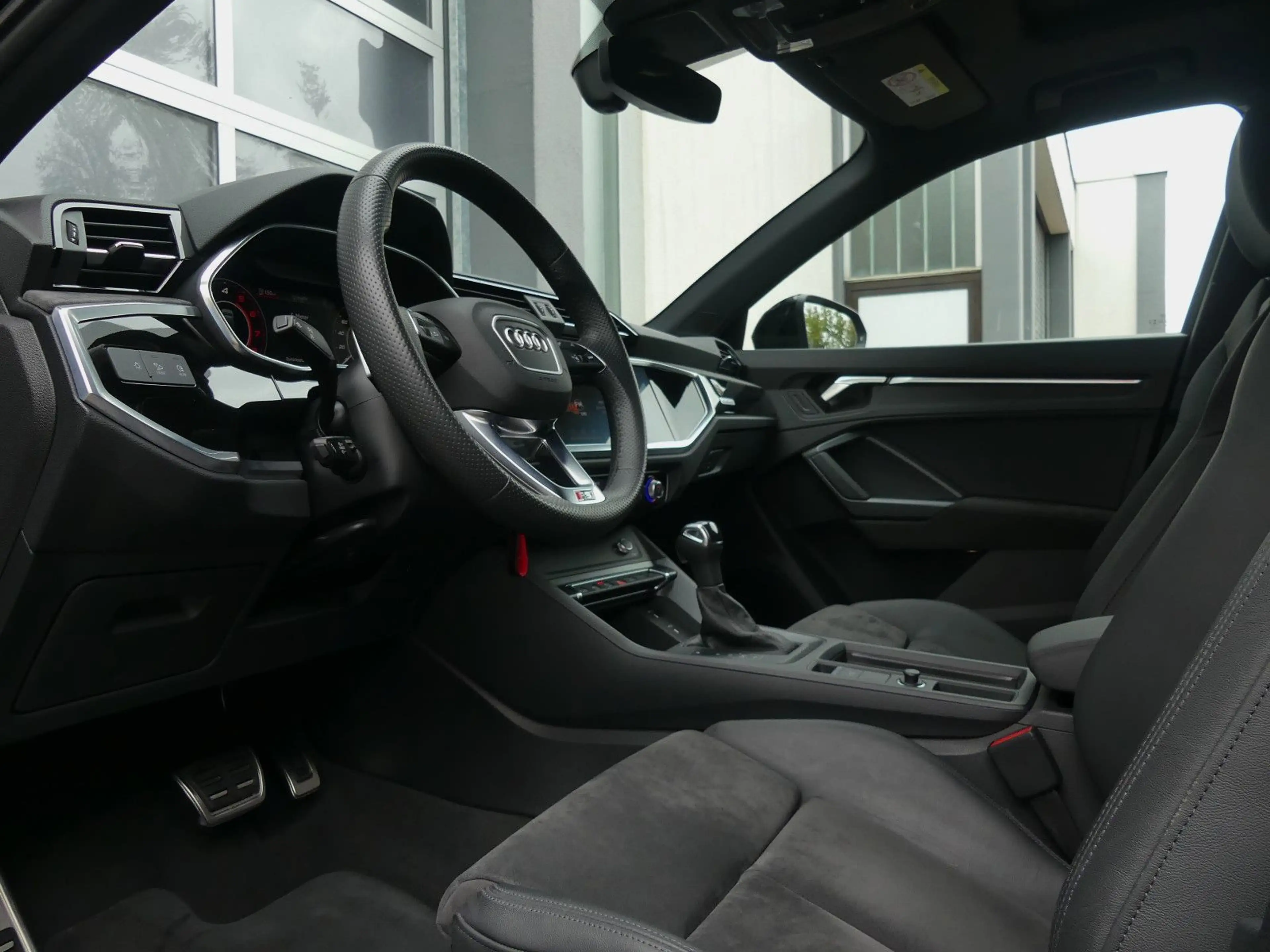 Audi RS Q3 Sportback/RS-AGA/Virtual/Pano/Sonos/280 — photo 9