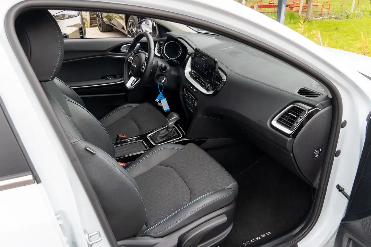 Kia XCeed 1.5 T-GDI DCT LED.GARANTIE.NAVI.DAB.KAMERA 26