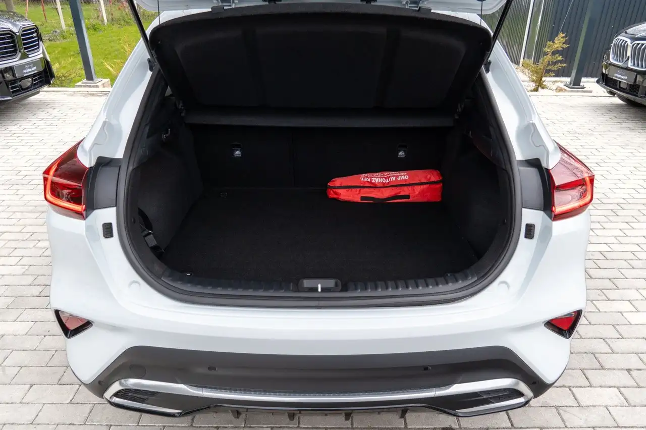 Kia XCeed 1.5 T-GDI DCT LED.GARANTIE.NAVI.DAB.KAMERA 30