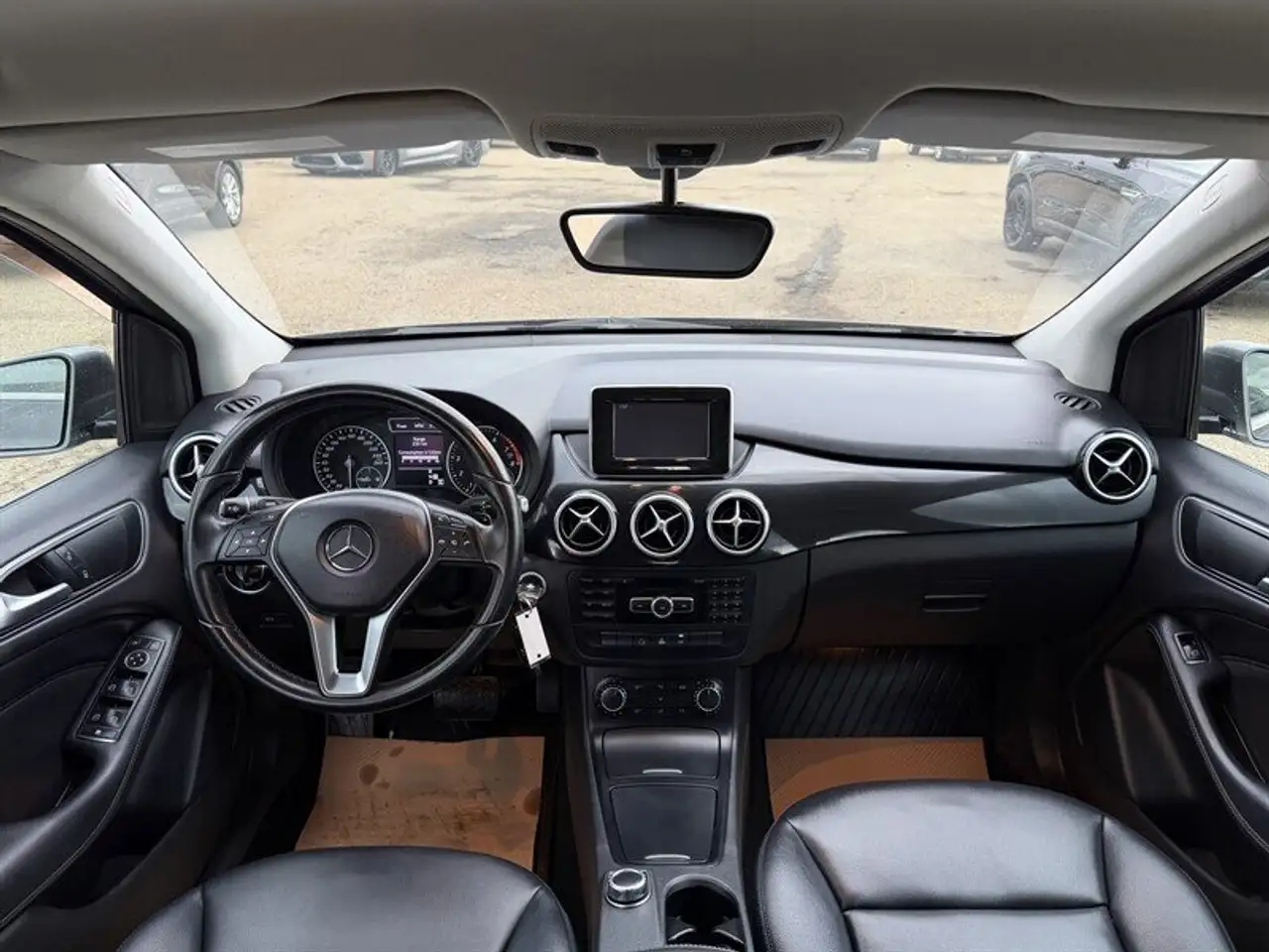 Mercedes-Benz B-Class fotografie Mercedes-Benz B-Class
