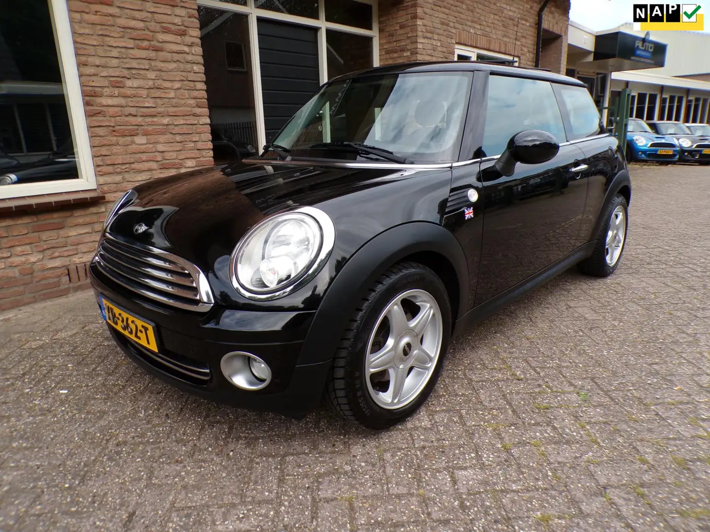 MINI Cooper Mini 1.6 Half Leder / Clima / Panoramadak Zwart - 1