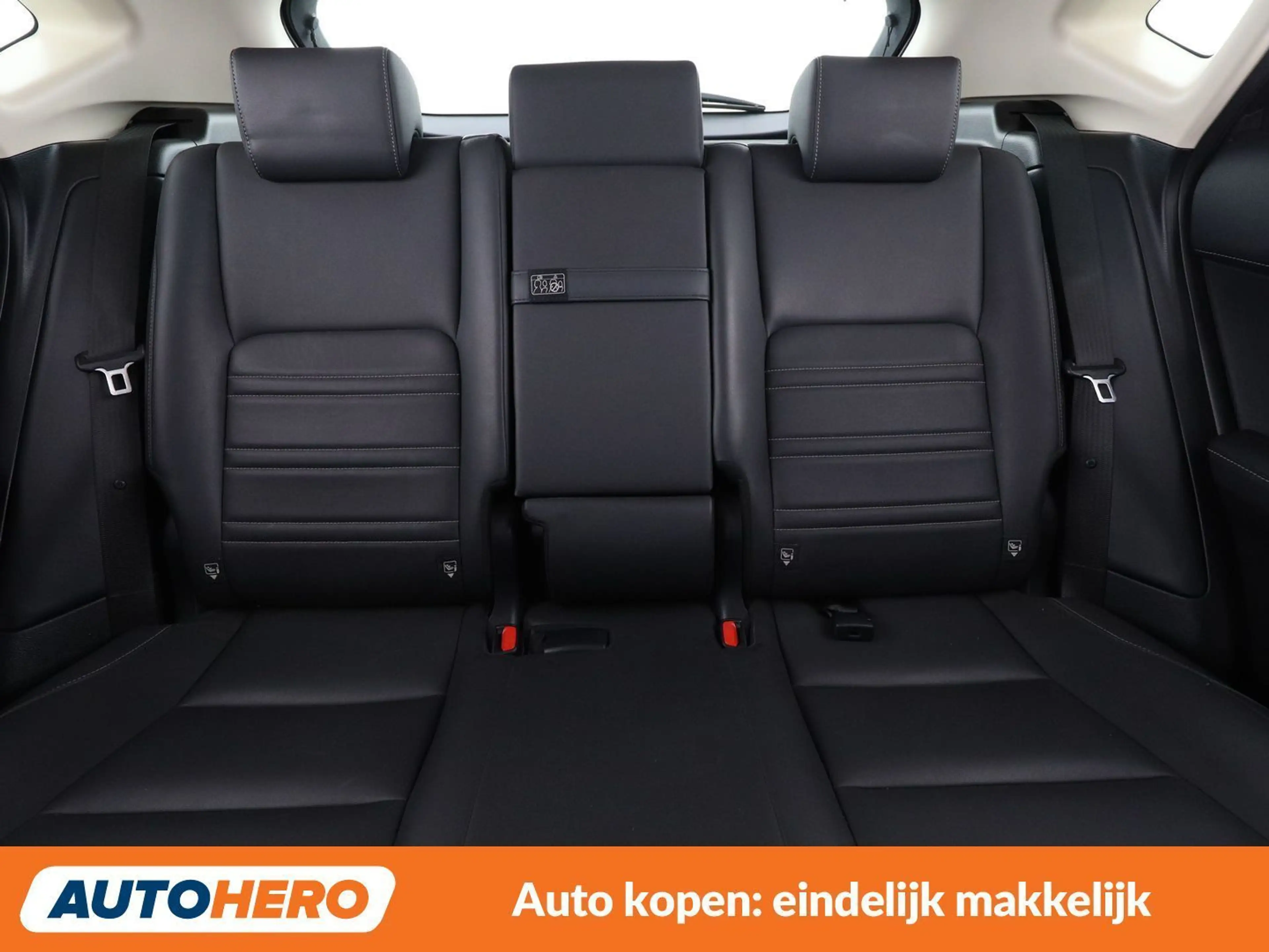 Lexus NX 300h NX 300h E-Four Pack Business — photo 15