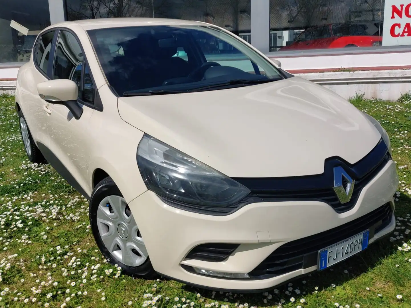 Renault Clio Clio 1.5 dci NO OBBLIGO PAG RATE Beige - 1