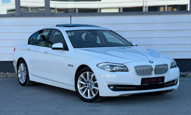 BMW 550 550i HuD Leder S-Dach Kamera Totwinkel Tempo i