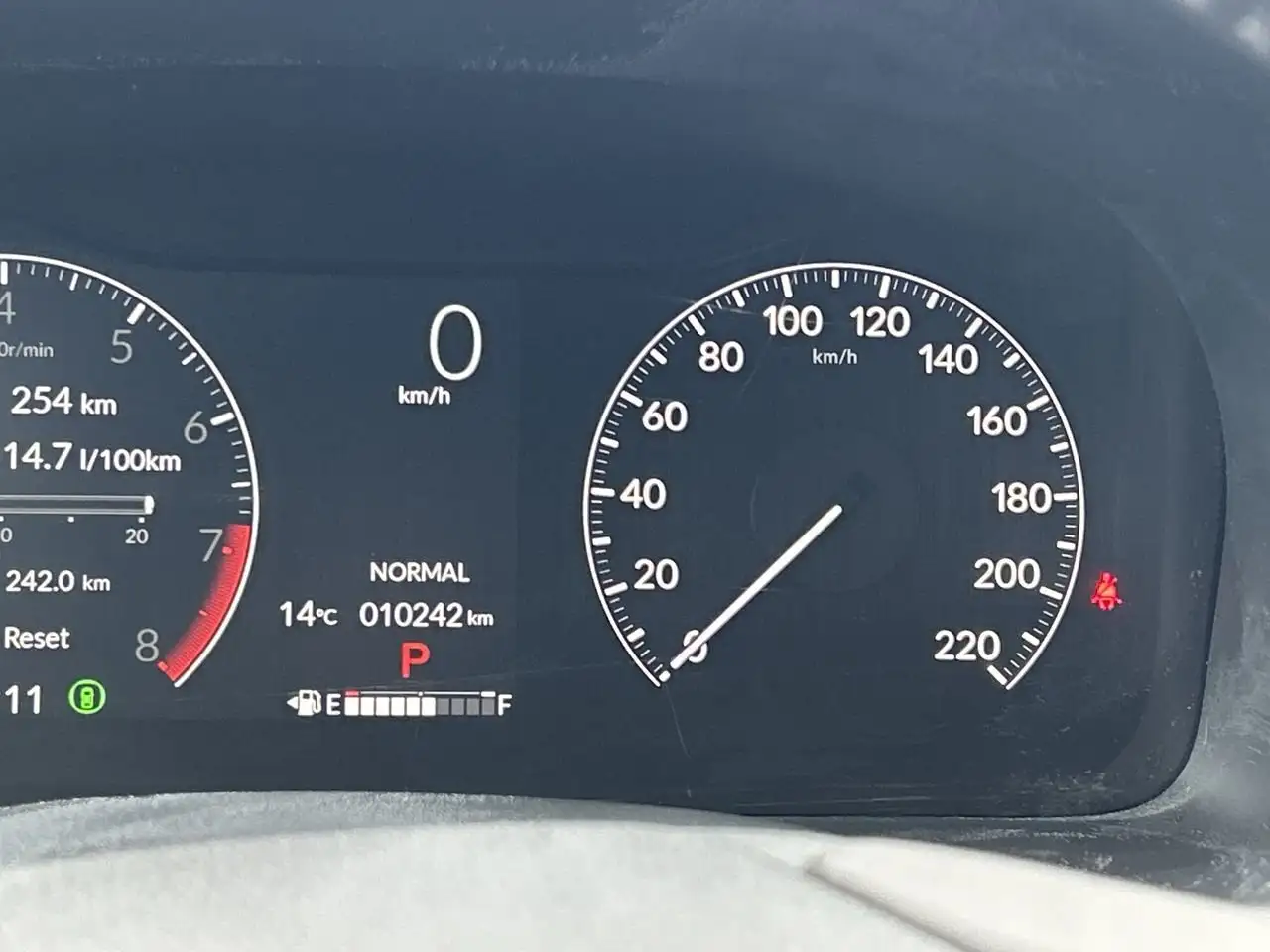 Honda Odyssey снимка Honda Odyssey