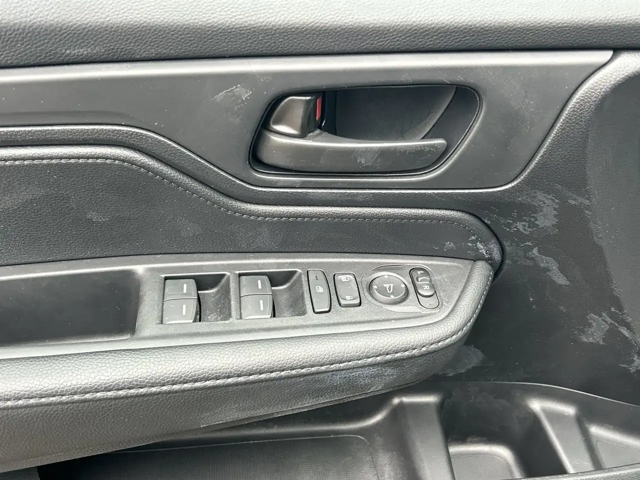 Honda Odyssey снимка Honda Odyssey