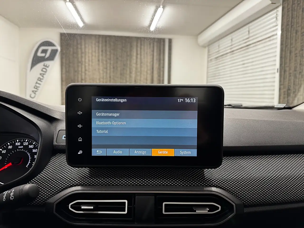 Dacia Sandero / LANE ASSIST/ TEMPOMAT/ SPORTSITZE V. MIT SITZ... 31
