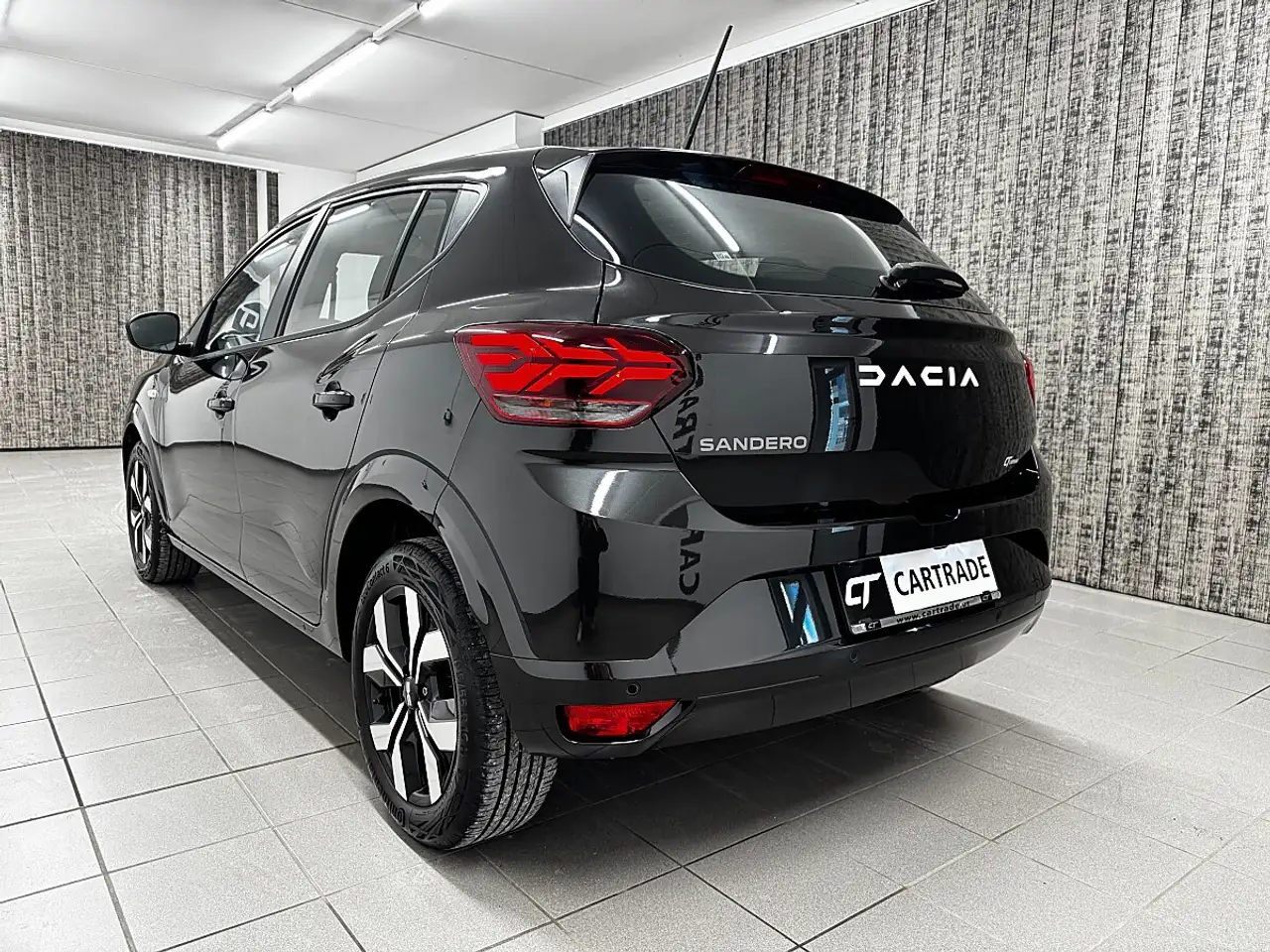 Dacia Sandero / LANE ASSIST/ TEMPOMAT/ SPORTSITZE V. MIT SITZ... 7