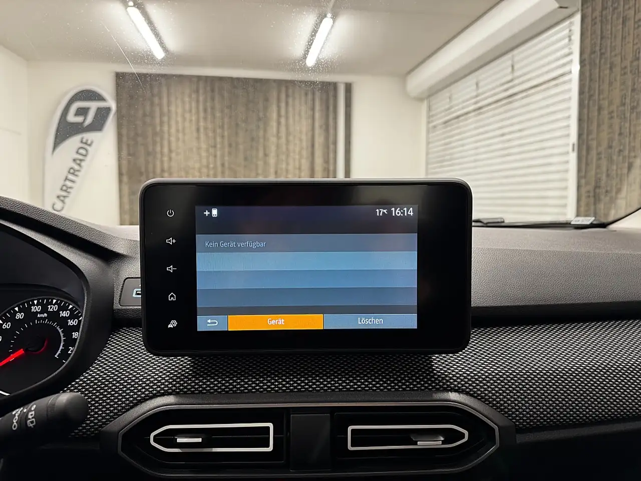 Dacia Sandero / LANE ASSIST/ TEMPOMAT/ SPORTSITZE V. MIT SITZ... 32