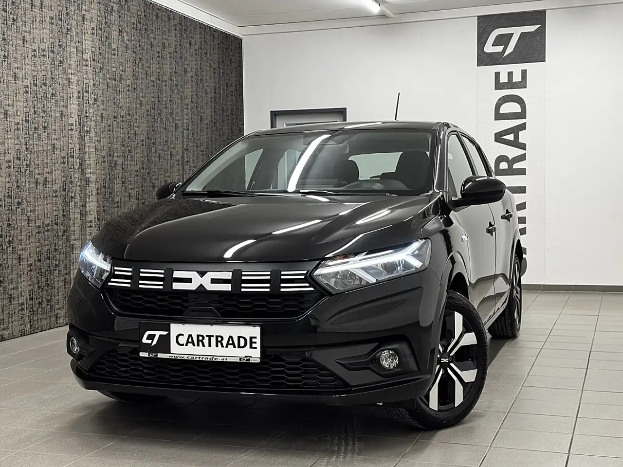 Dacia Sandero / LANE ASSIST/ TEMPOMAT/ SPORTSITZE V. MIT SITZ...