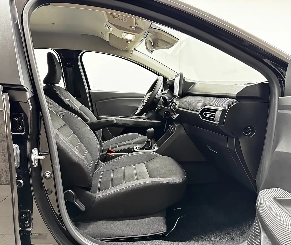 Dacia Sandero / LANE ASSIST/ TEMPOMAT/ SPORTSITZE V. MIT SITZ... 35