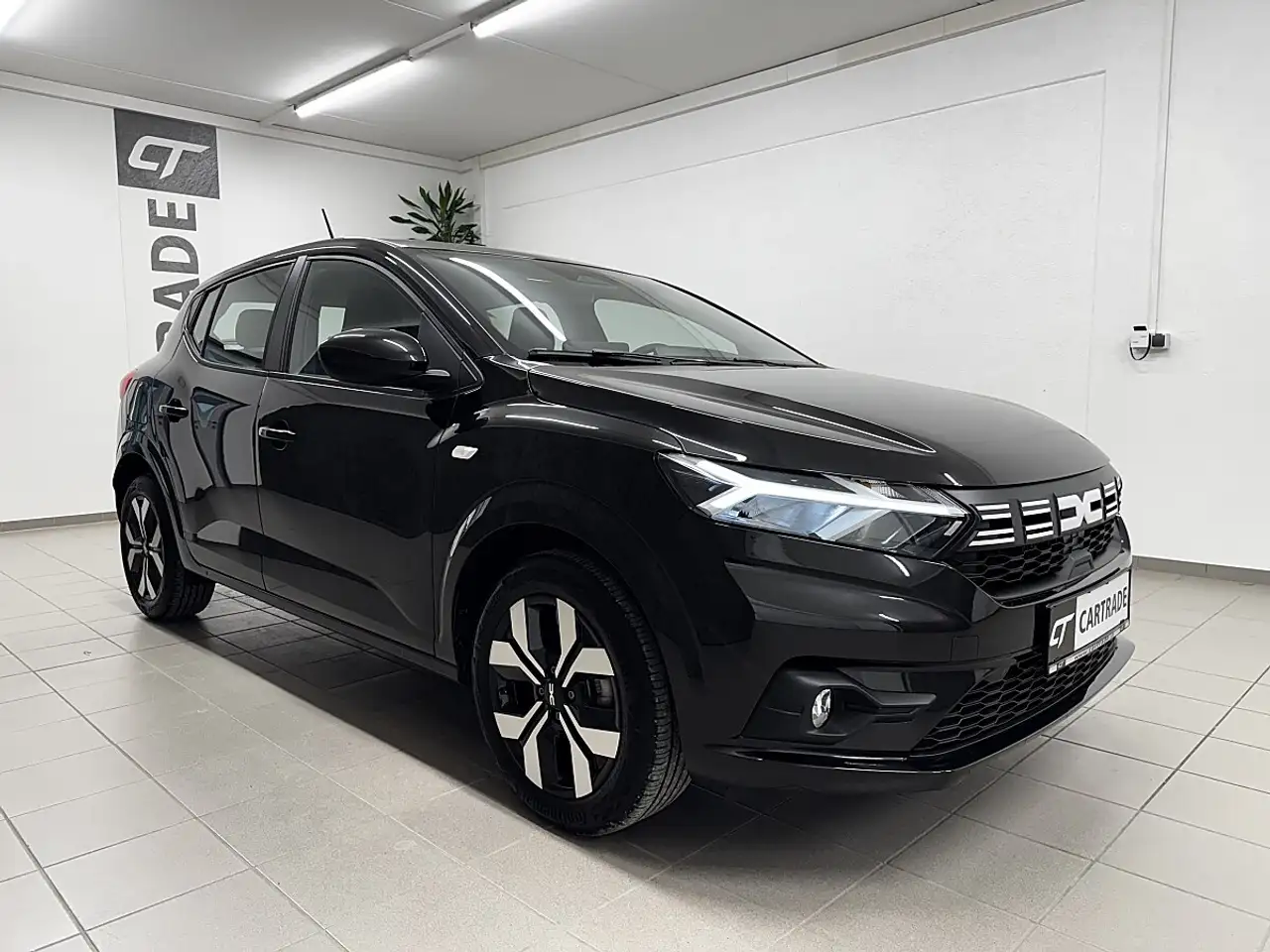 Dacia Sandero / LANE ASSIST/ TEMPOMAT/ SPORTSITZE V. MIT SITZ... 5