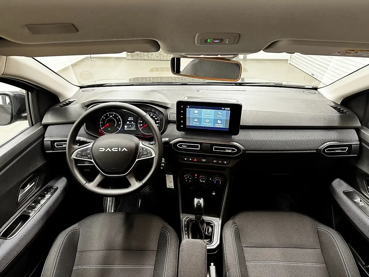 Dacia Sandero / LANE ASSIST/ TEMPOMAT/ SPORTSITZE V. MIT SITZ... 12