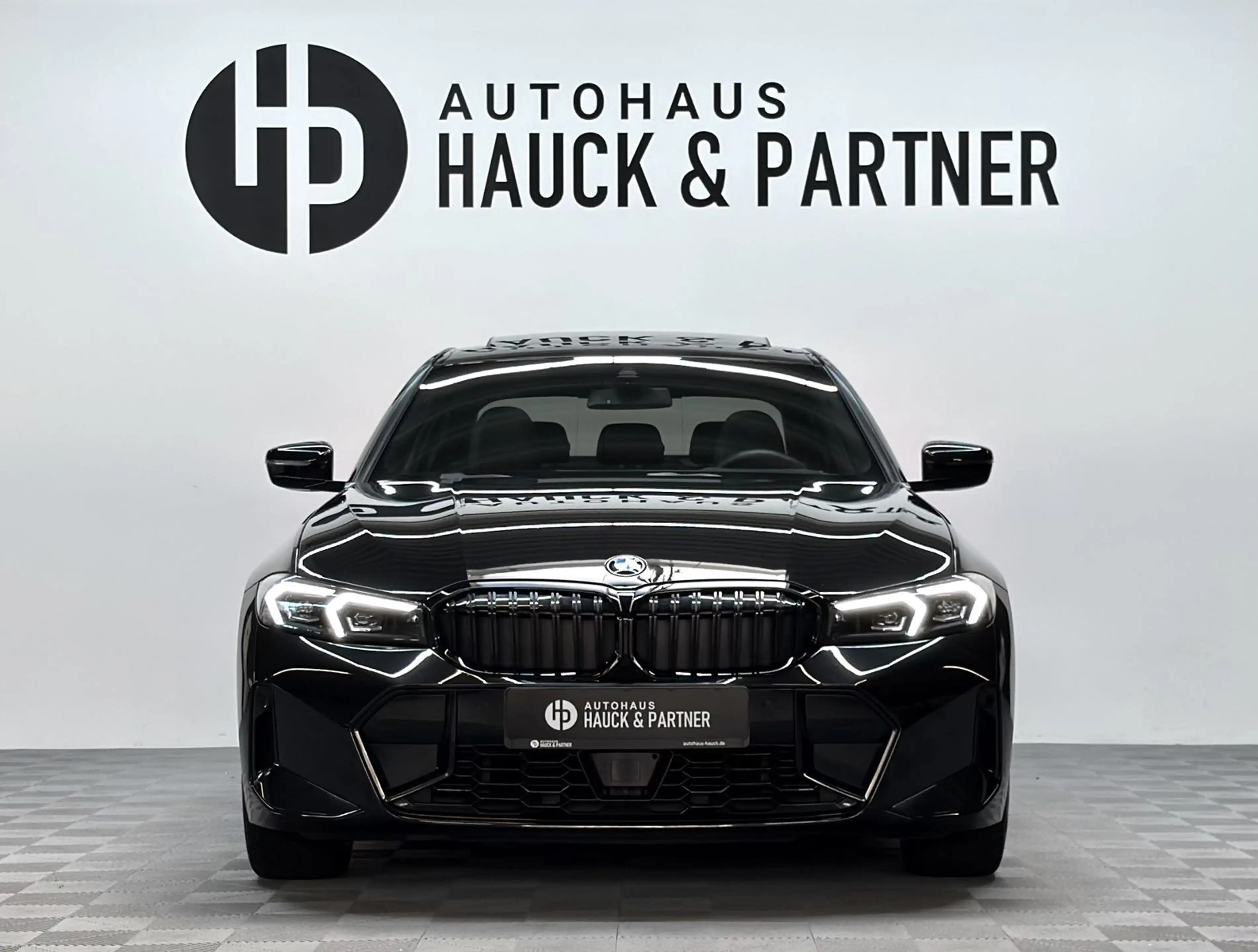 BMW 330 i xDrive M Sport Pro *S-Dach *HK *Head-Up — photo 2