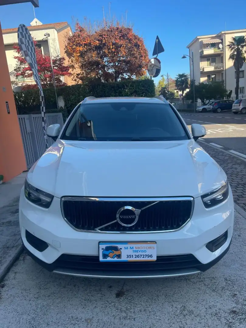 Volvo XC40 D3 Geartronic Inscription PROMMO Weiß - 2