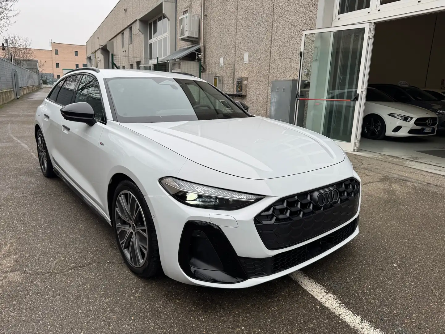 Audi A5 SW 2.0 Tdi Mhev S Line Edition 204CV S-Tron. KM 0 Weiß - 2