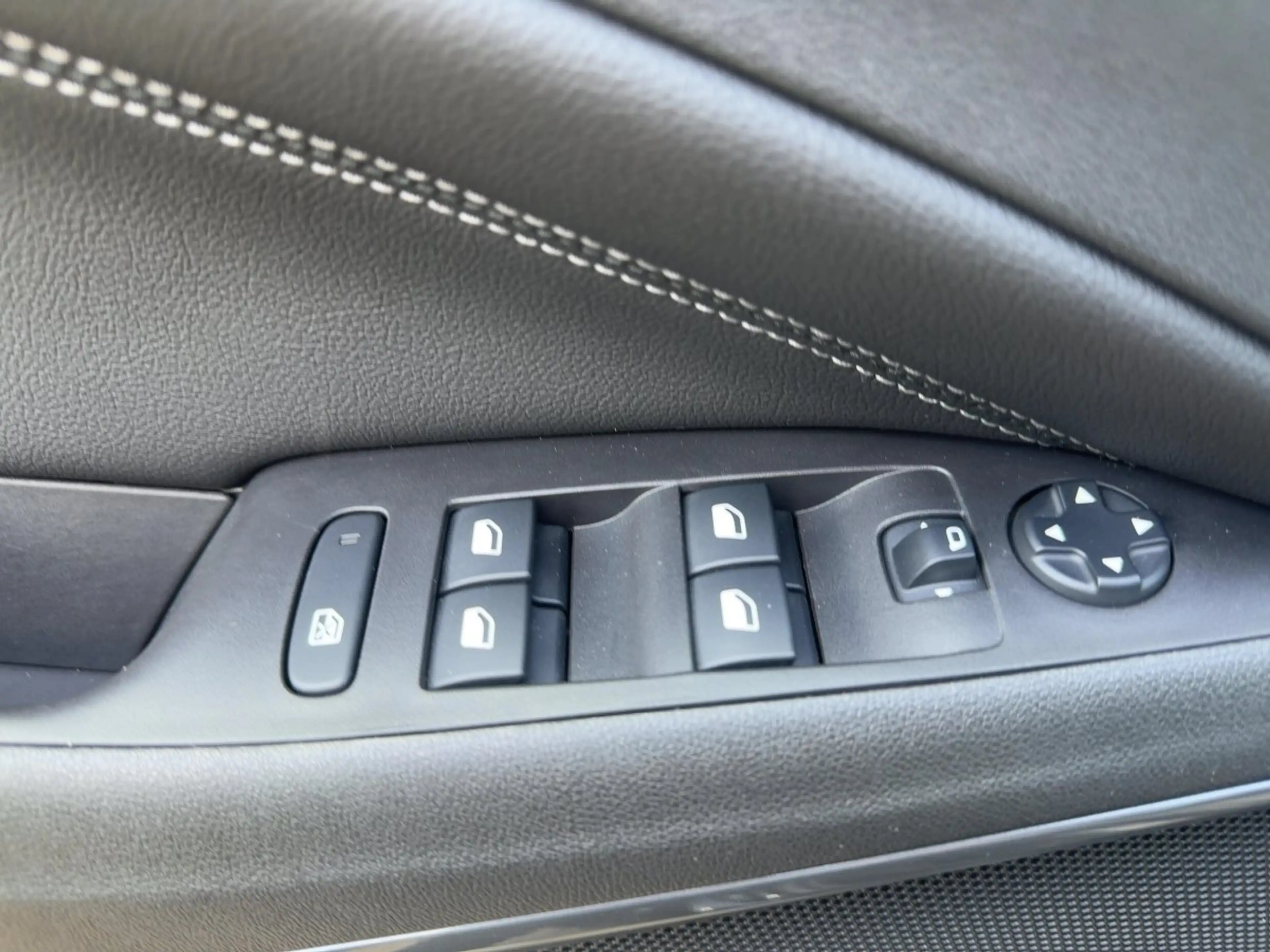 Opel Crossland 1.2 Turbo Elegance LED+Navi+SHZ+KlimaA — photo 13
