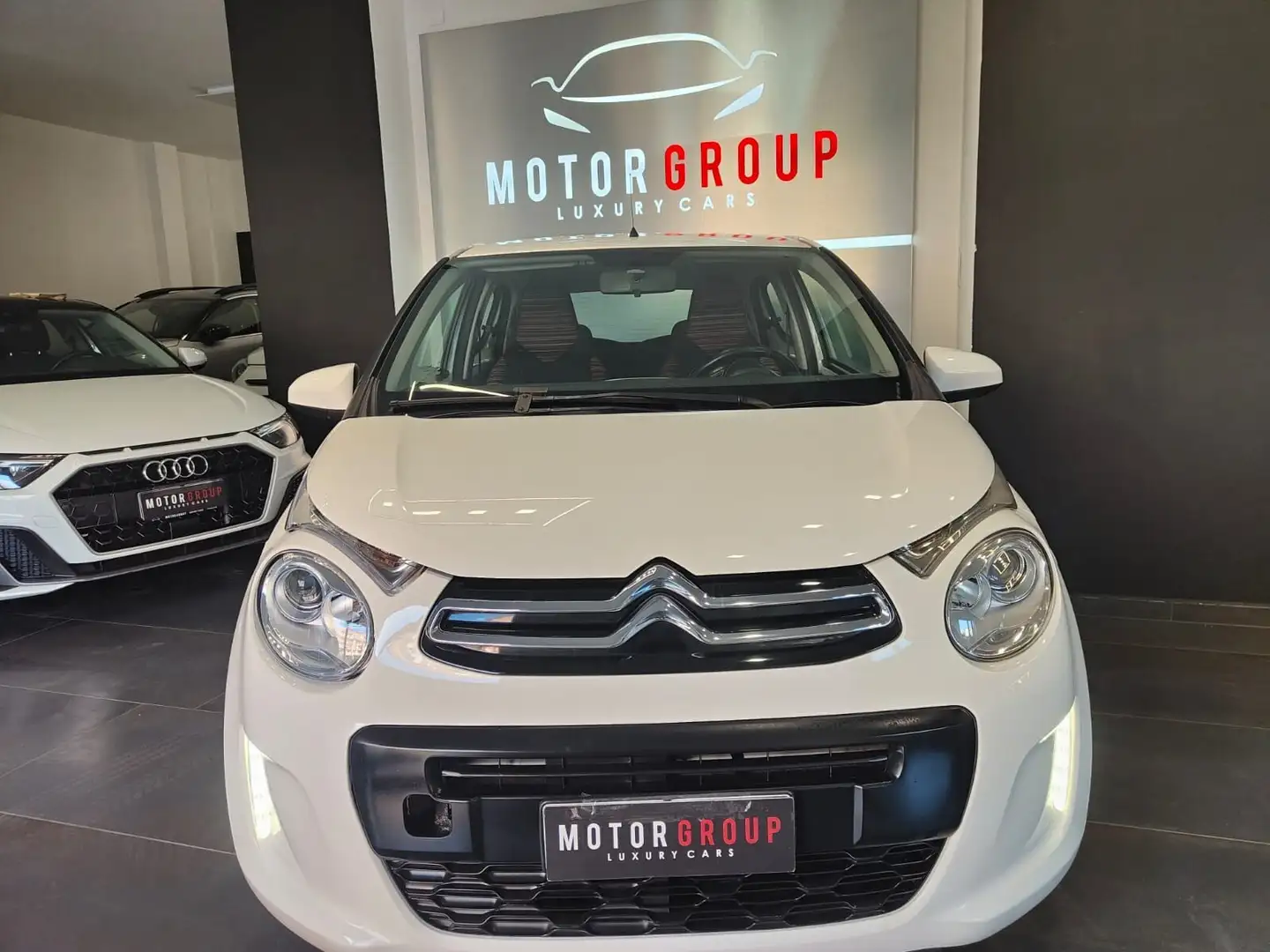 Citroen C1 VTi 68 ETG 5 porte Feel Bianco - 2