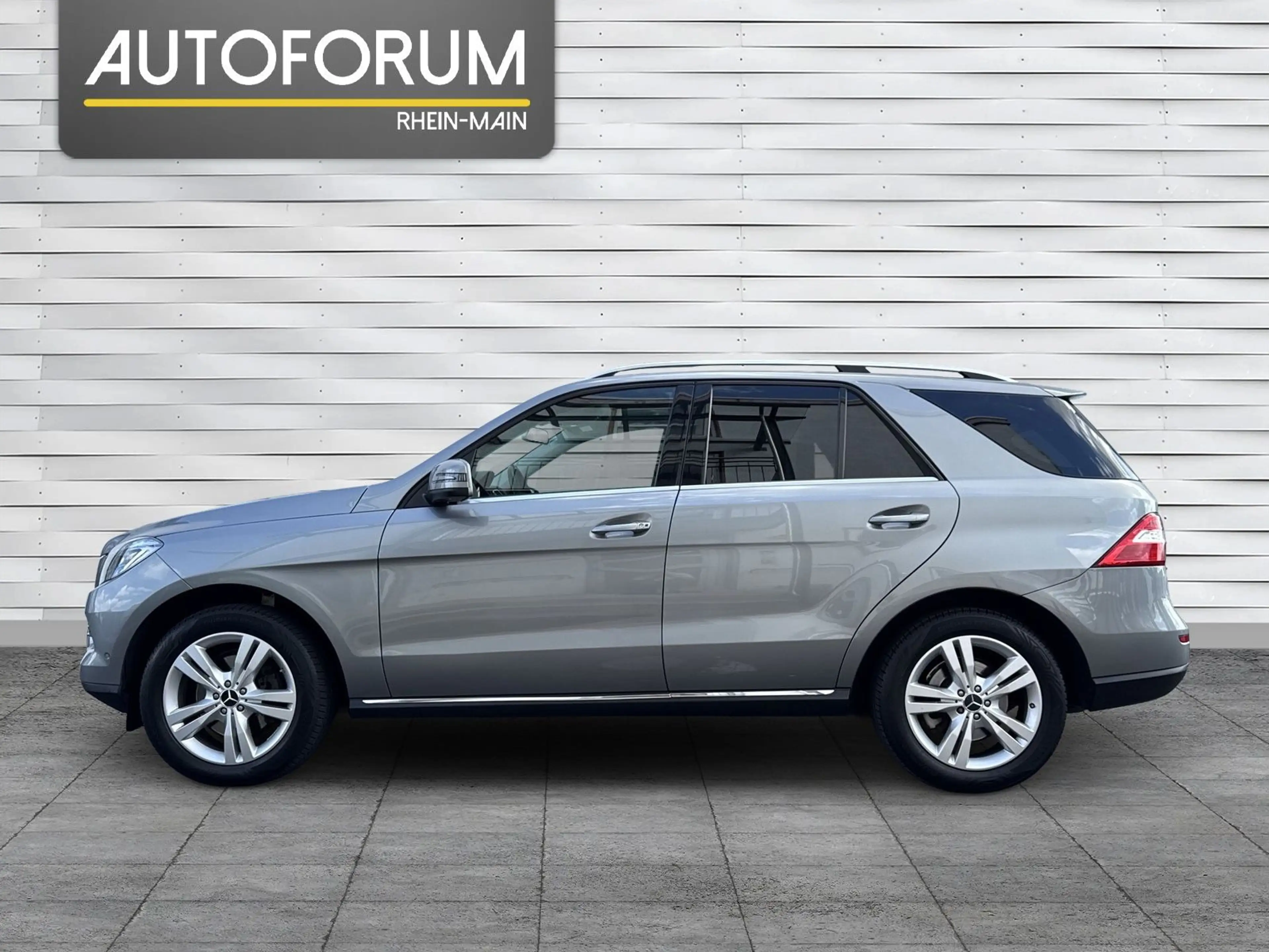 Mercedes-Benz ML 350 CDI BlueTec 4Matic NAVI,AHK,LEDER,XENON — photo 4
