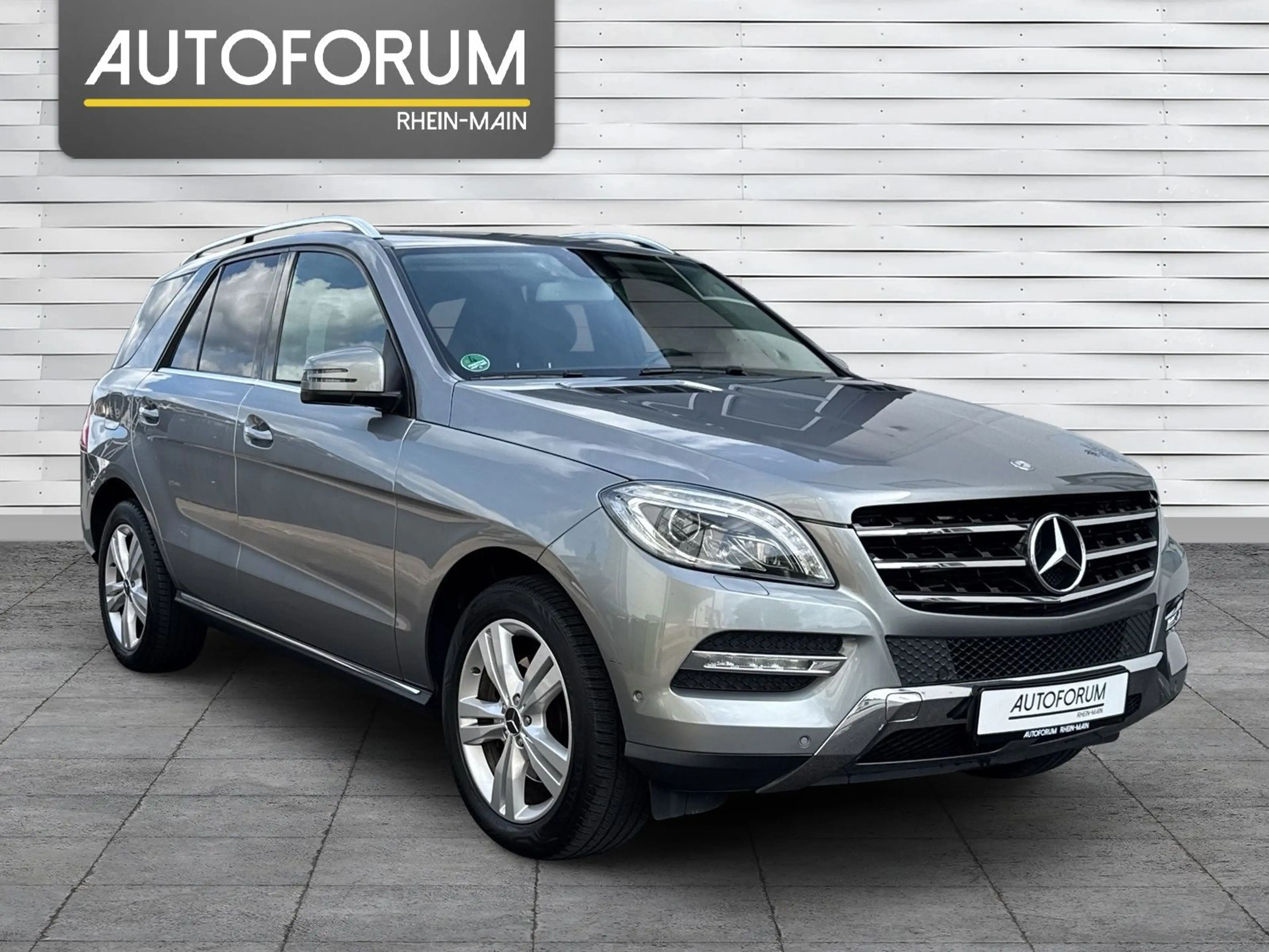Mercedes-Benz ML 350 CDI BlueTec 4Matic NAVI,AHK,LEDER,XENON