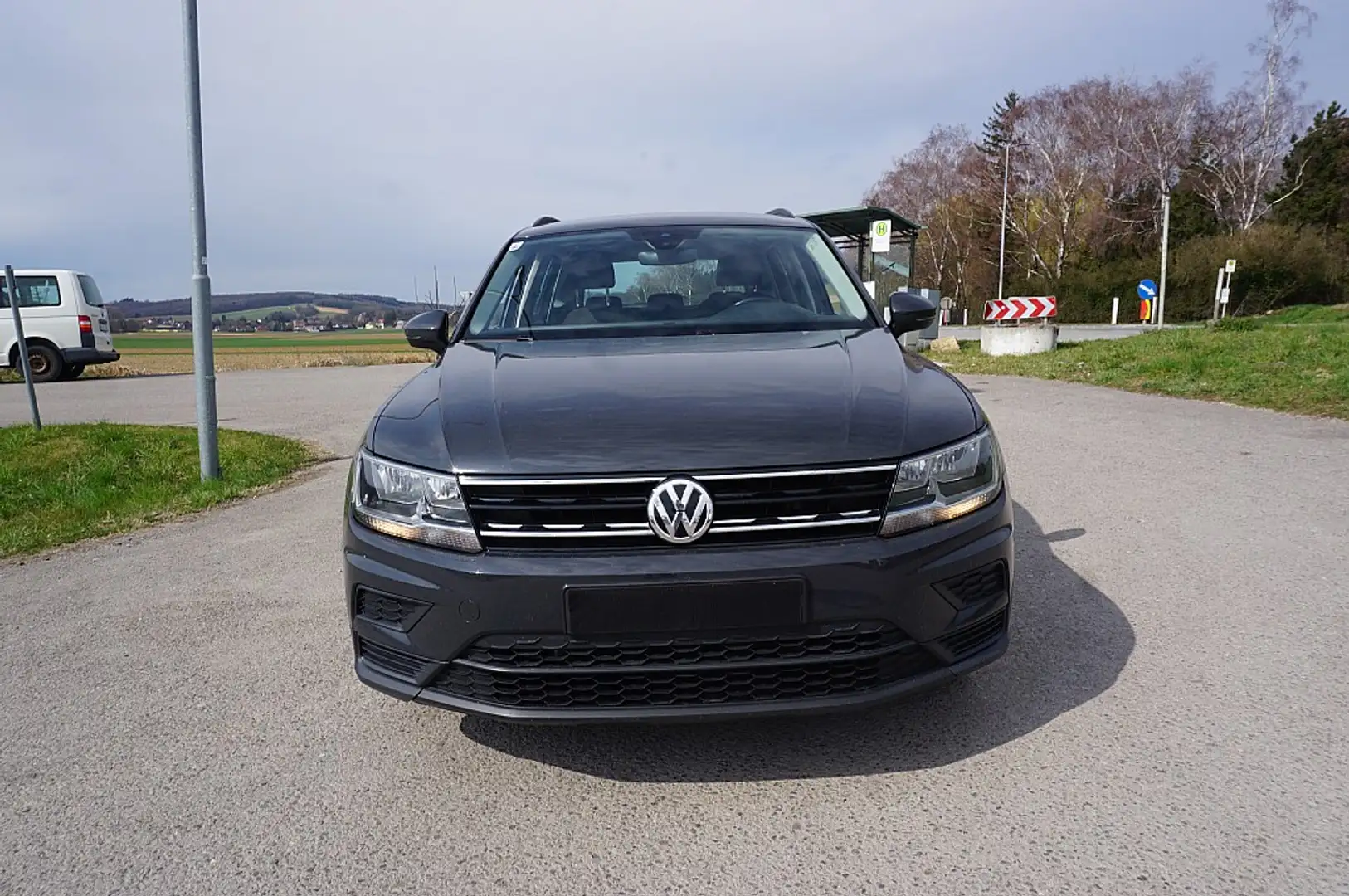 Volkswagen Tiguan 1,4 TSI Grau - 1