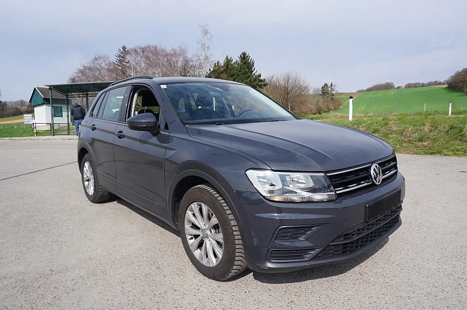 Volkswagen Tiguan 1,4 TSI Grau - 2