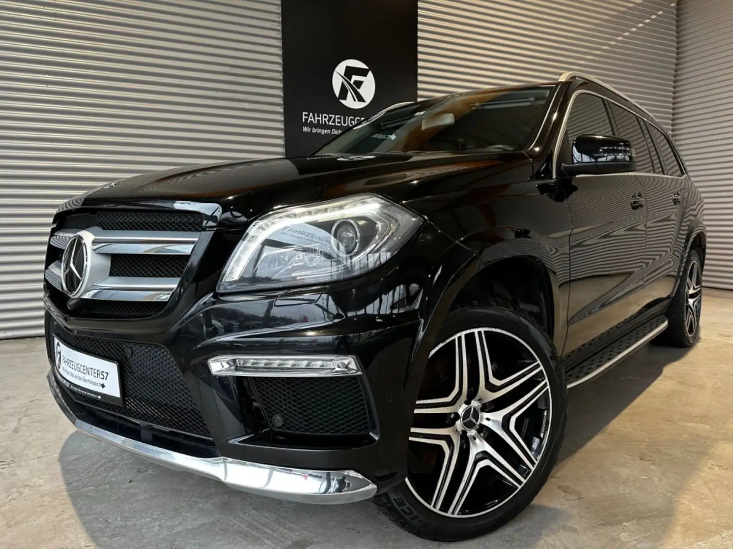 Mercedes-Benz GL 450 /KEYLESS/360°/PANO/ANH.KUPPLUNG/7-SITZER Schwarz - 1