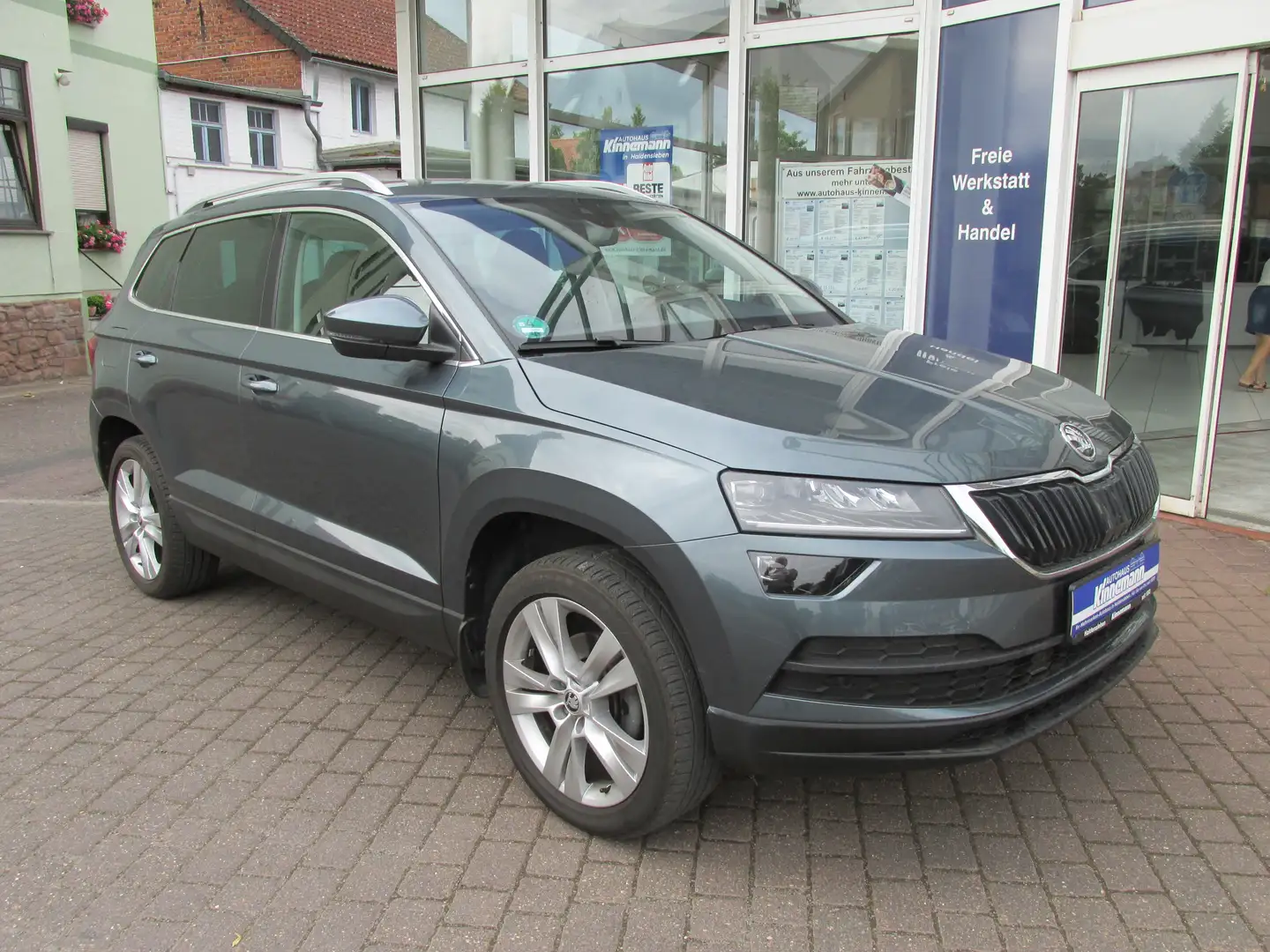 Skoda Karoq Style 1.5TSI ACT OPF*AHZV*LES*NAVI*PDC*SHZG Gris - 1