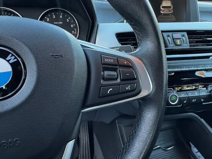 BMW X1 sDrive 18i (F48) 2016, foto 15