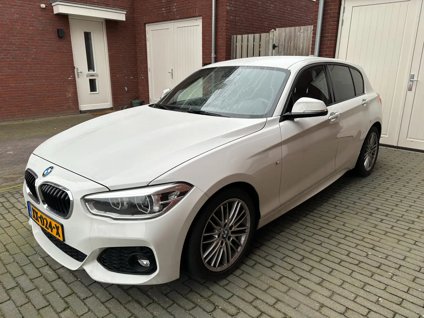 BMW 118 118i Edition MS.HE. Wit - 1