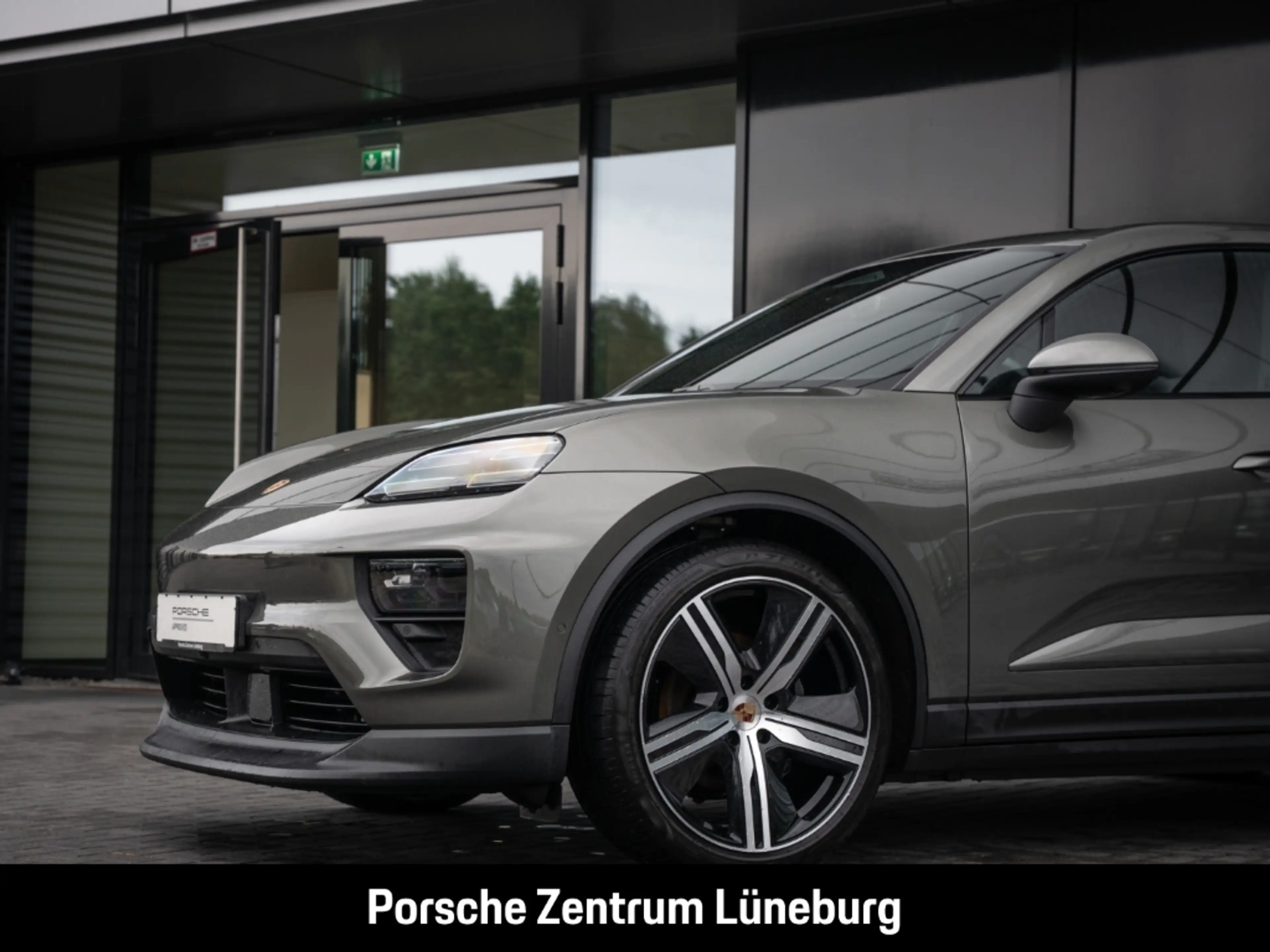 Porsche Macan 4 InnoDrive Surround-View BOSE LED-Matrix — photo 8