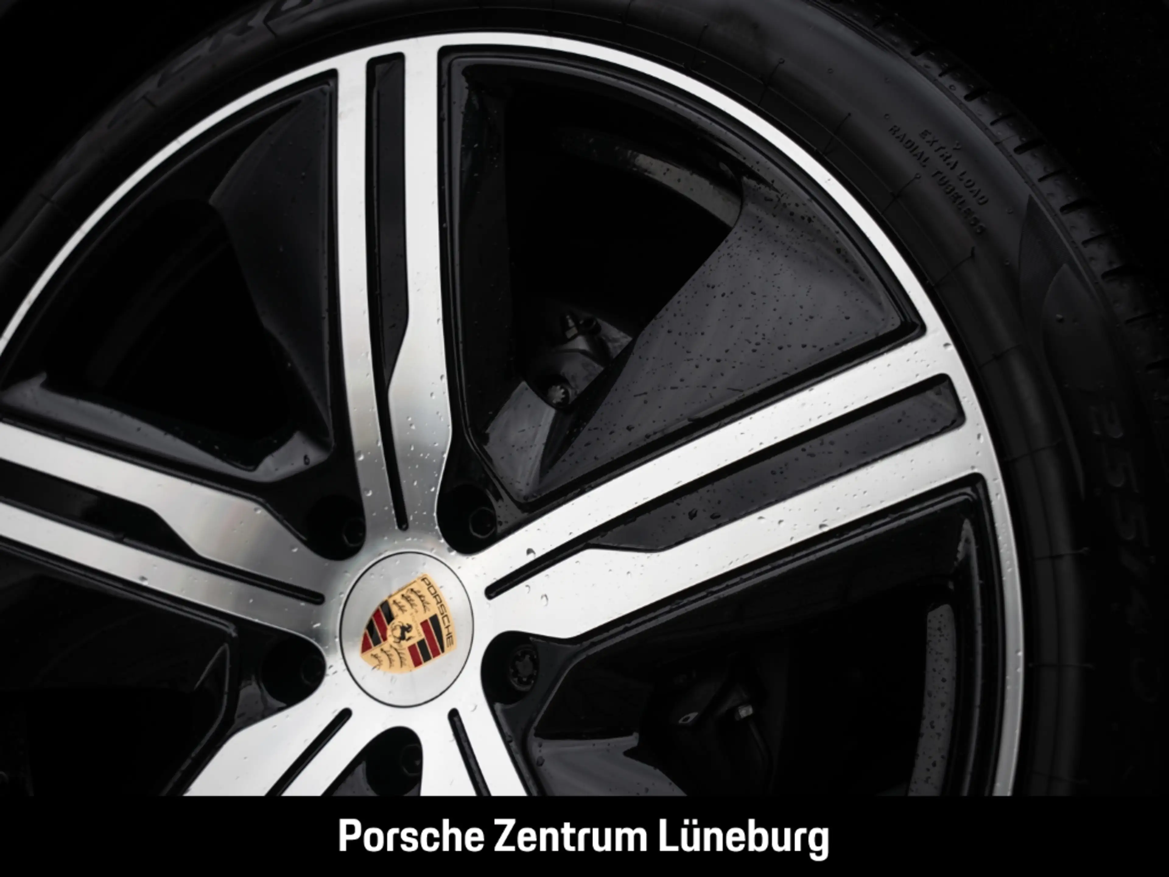 Porsche Macan 4 InnoDrive Surround-View BOSE LED-Matrix — photo 14