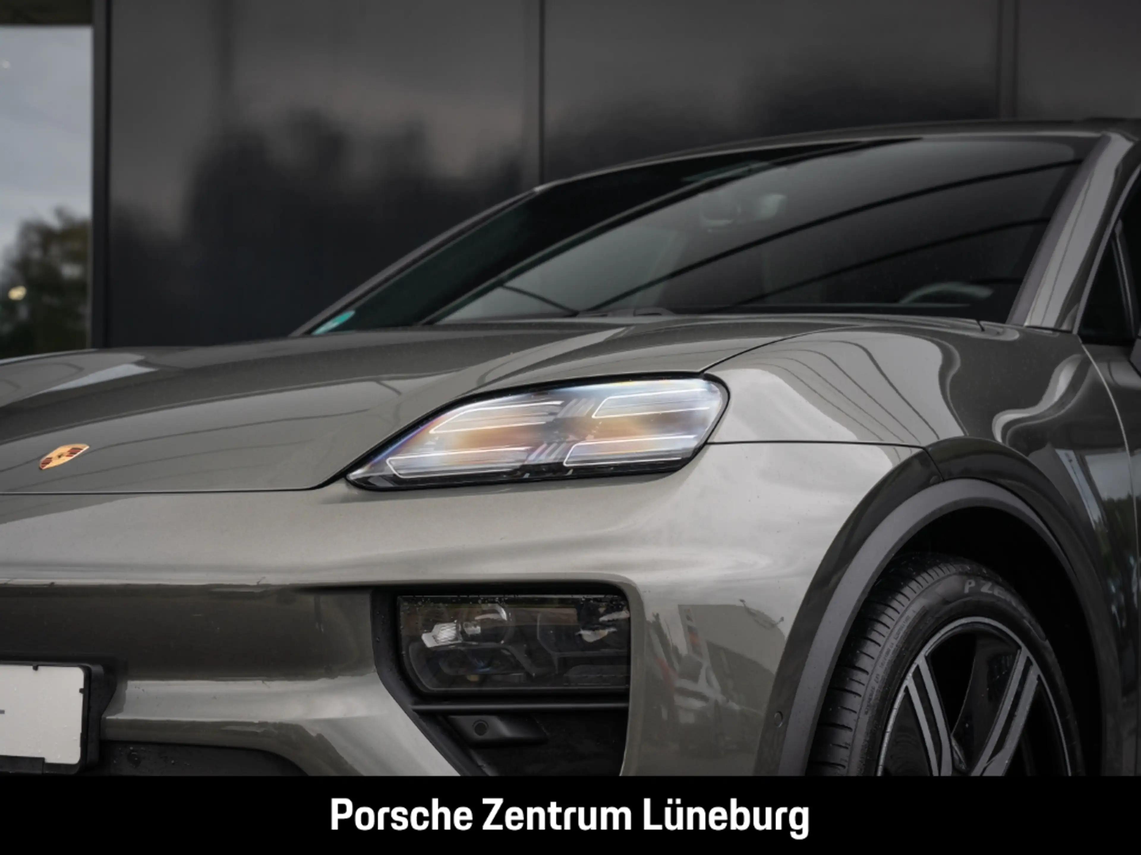 Porsche Macan 4 InnoDrive Surround-View BOSE LED-Matrix — photo 9