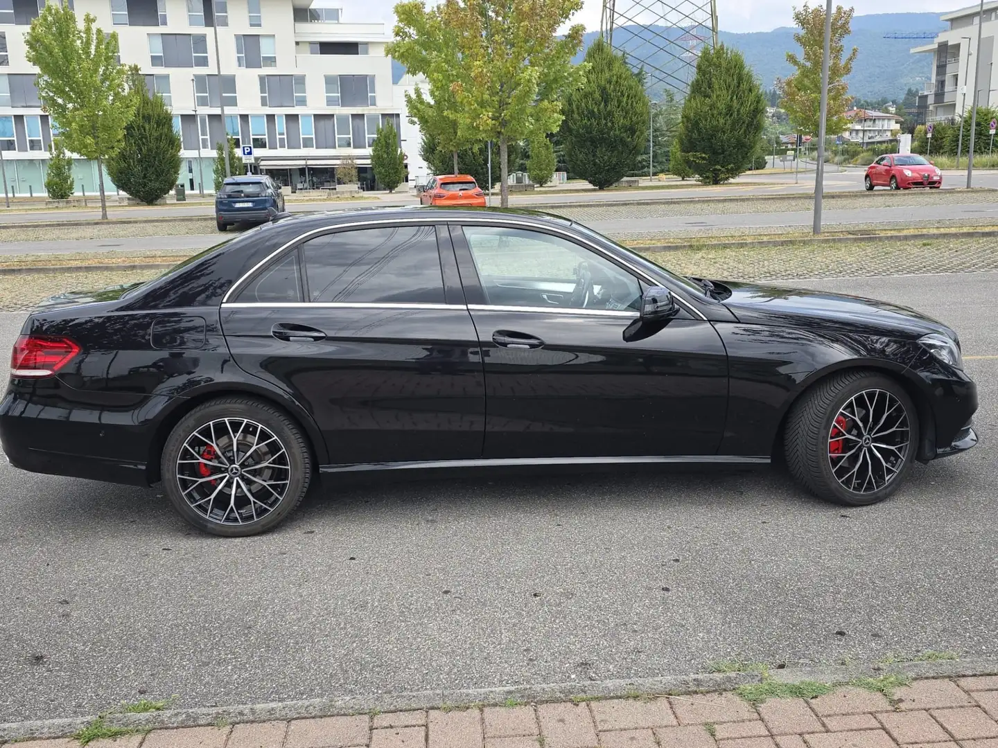 Mercedes-Benz E 200 bt Executive auto - 1