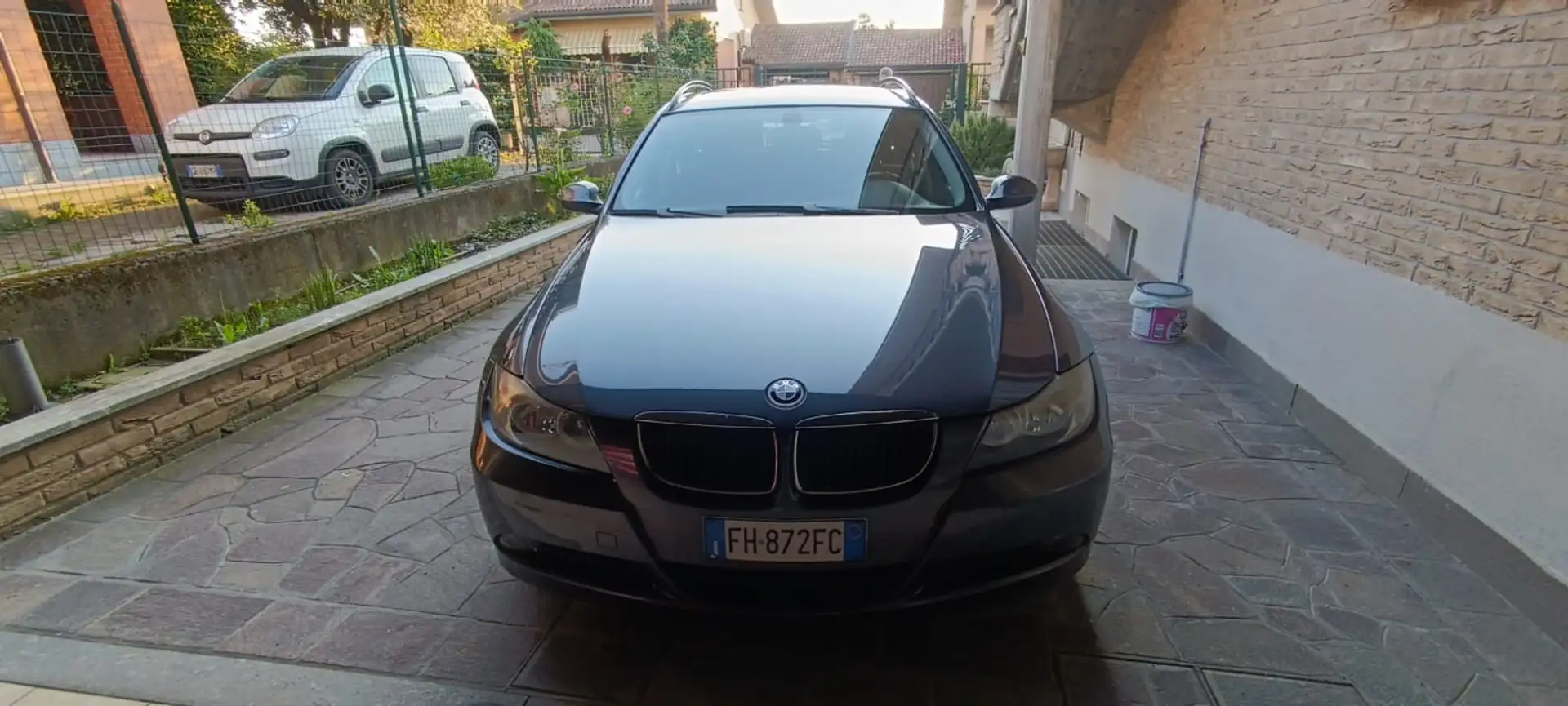 BMW 320 320d Touring Attiva 177cv - 1