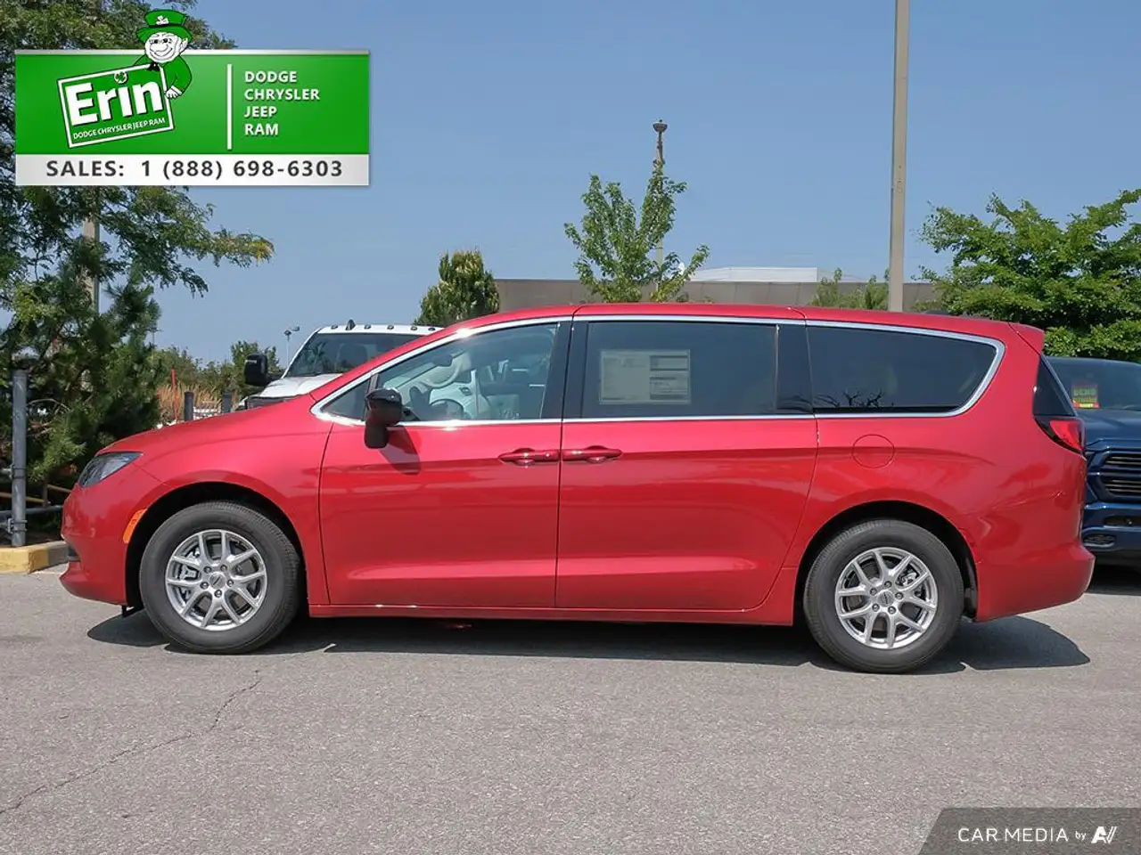 Chrysler Grand Caravan снимка Chrysler Grand Caravan