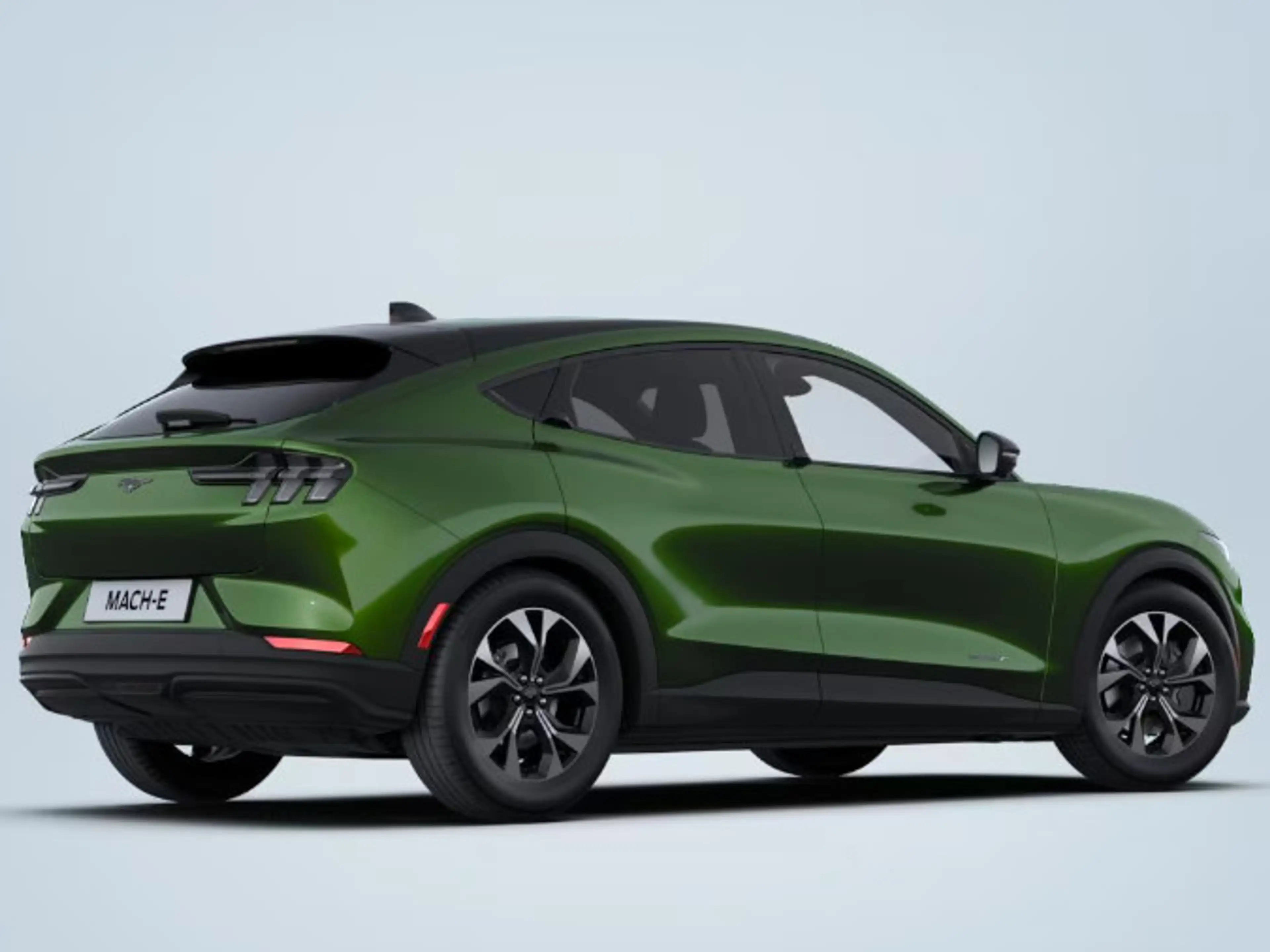 Ford Mustang Mach-E Standard RWD 73 kWh — photo 3