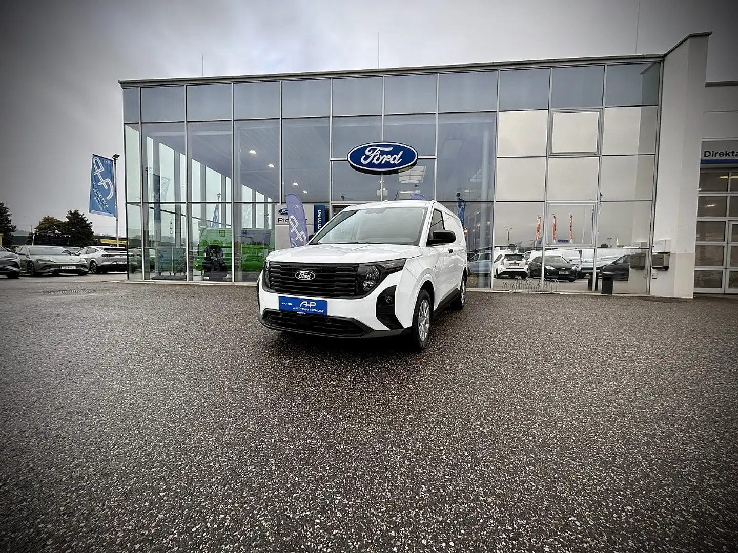 Ford Transit Courier Transit Courier Trend 1,0 EcoBoost 100 PS LEASI... Weiß - 2