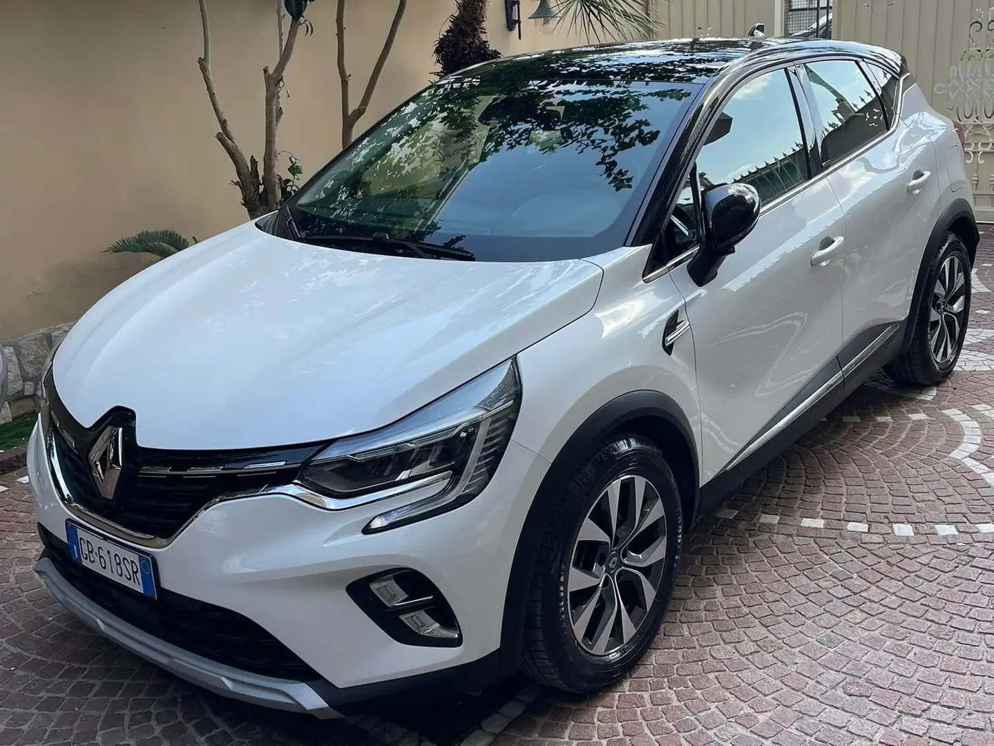 Renault Captur Captur intens plug-in hybrid 1.6 E-Tech 160cv Bianco - 1