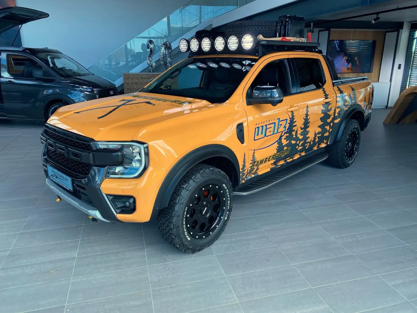 Ford Ranger Wildtrak e-4WD DoKa MEGA OFFROAD UMBAU +HORNTOOLS+ Arancione - 1